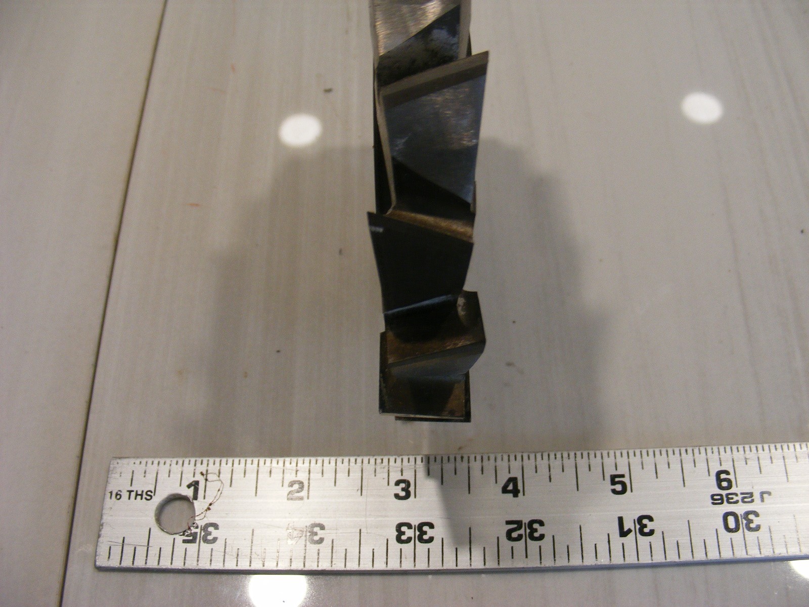 5&Prime; x 3/4&Prime; x 1 1/4&Prime; Bore Side Milling Cutter, Staggered Teeth, Moly 34755