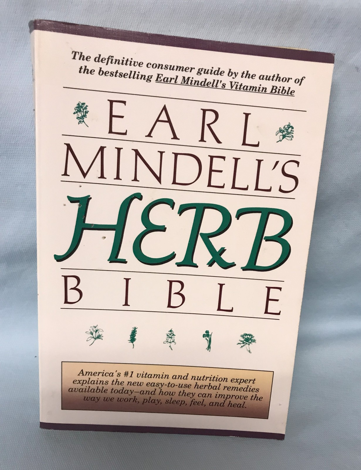 BOOK: EARL MINDELL&rsquo;S HERB BIBLE Professor of Nutrition 1992 Paperback (A1)