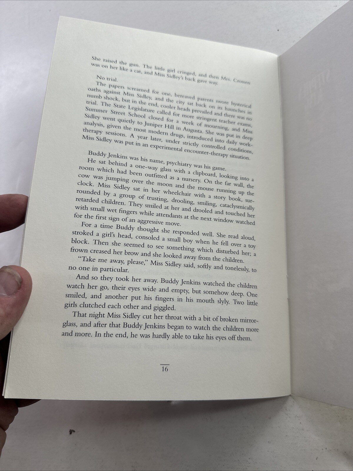 Nightmares and Dreamscapes Stephen King Store Preorder Book. 16 Pages Advanced