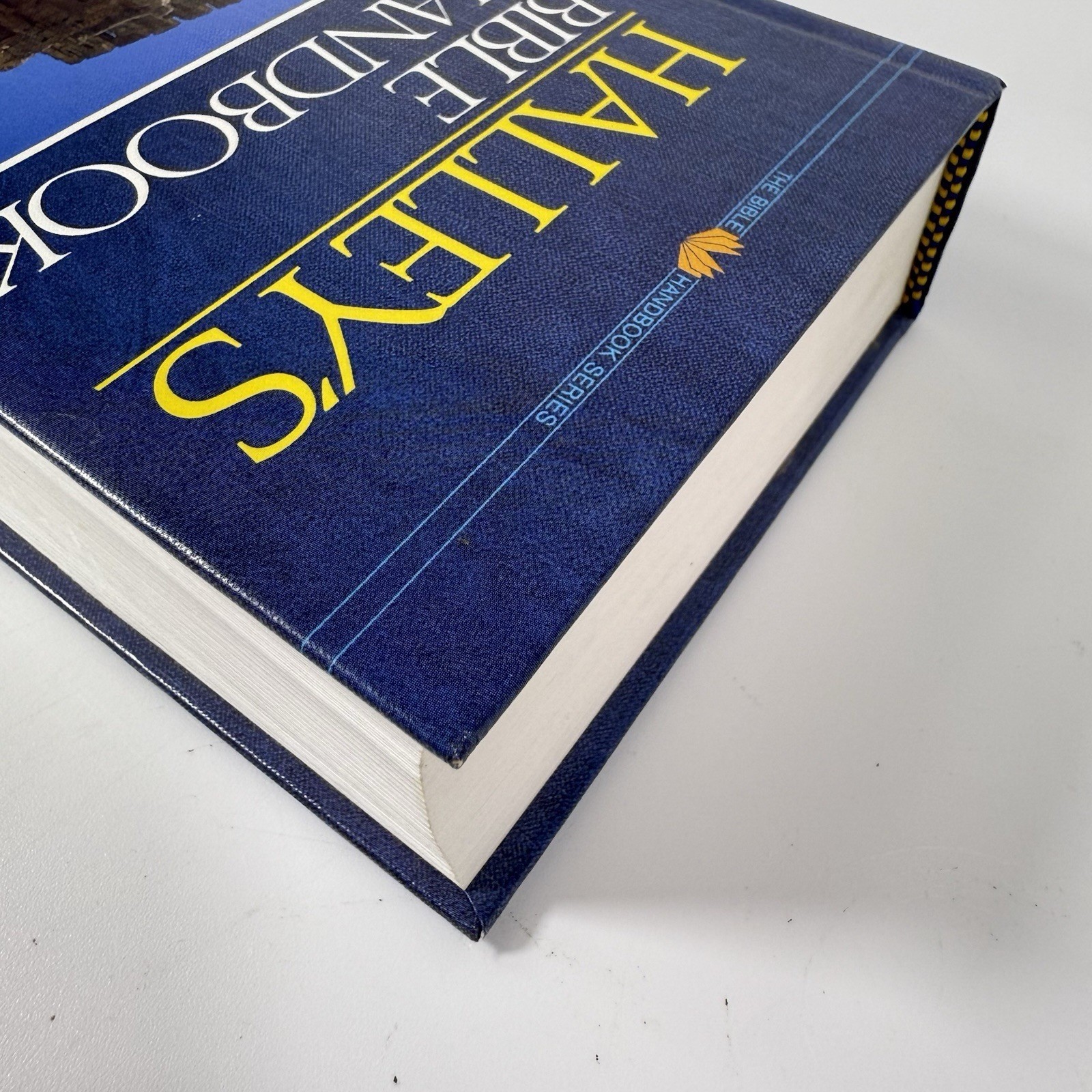 Halley&rsquo;s Bible Handbook By Henry H. Halley – Hardcover 1998