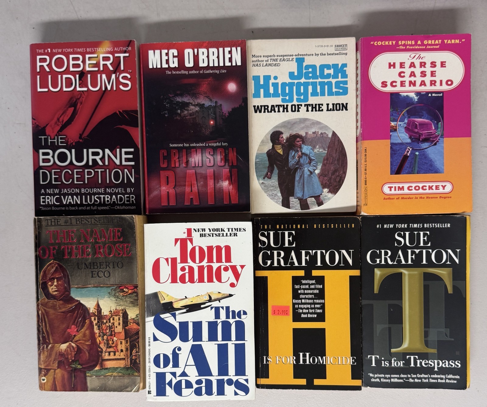 Lot Of; 30 Paperback Thriller / Suspense Novels