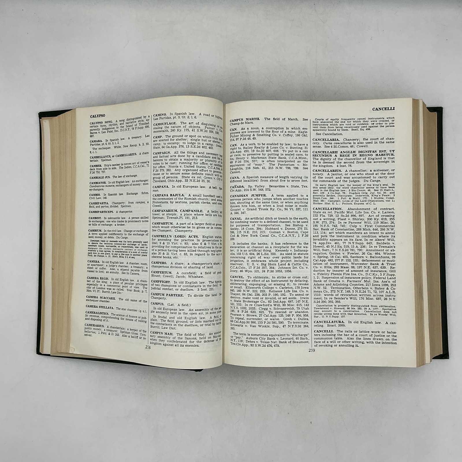 Vintage BLACK&rsquo;S LAW DICTIONARY Henry Campbell Black Ewtn HC Green 1968 USA