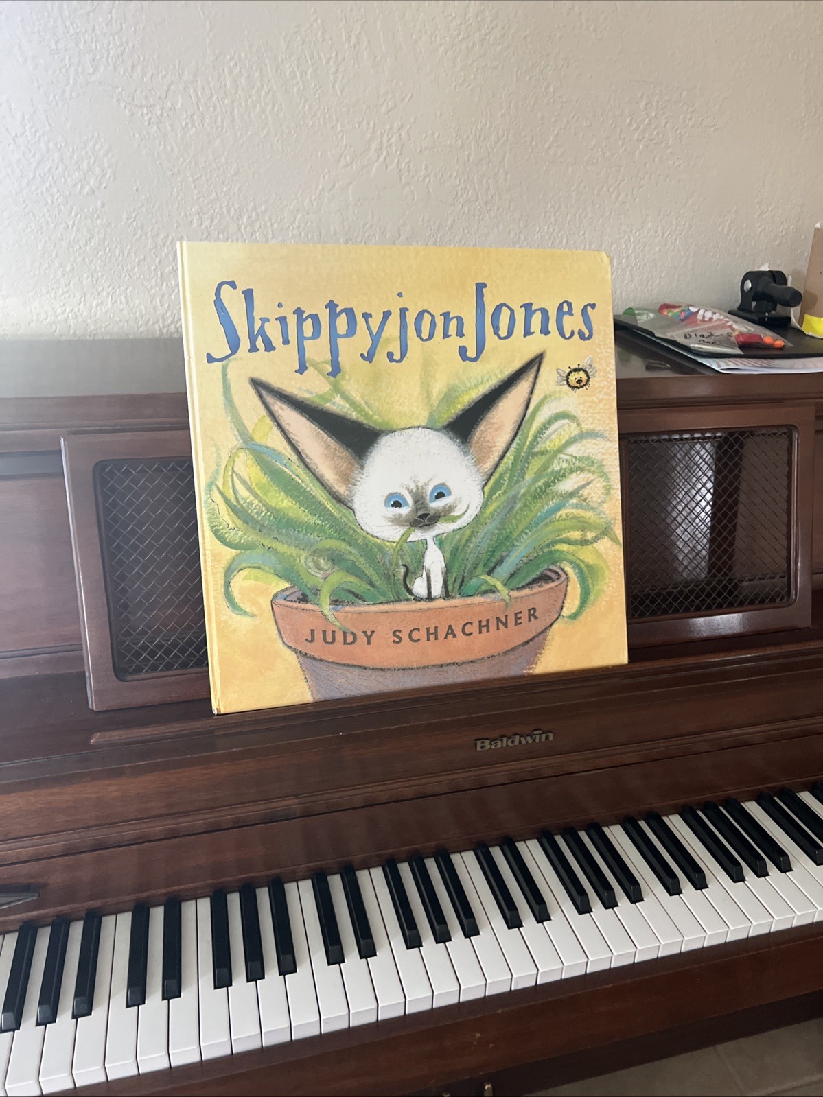 16&Prime; HUGE Teacher Reading Group Book SkippyJon Jones Classroom Storytime Story