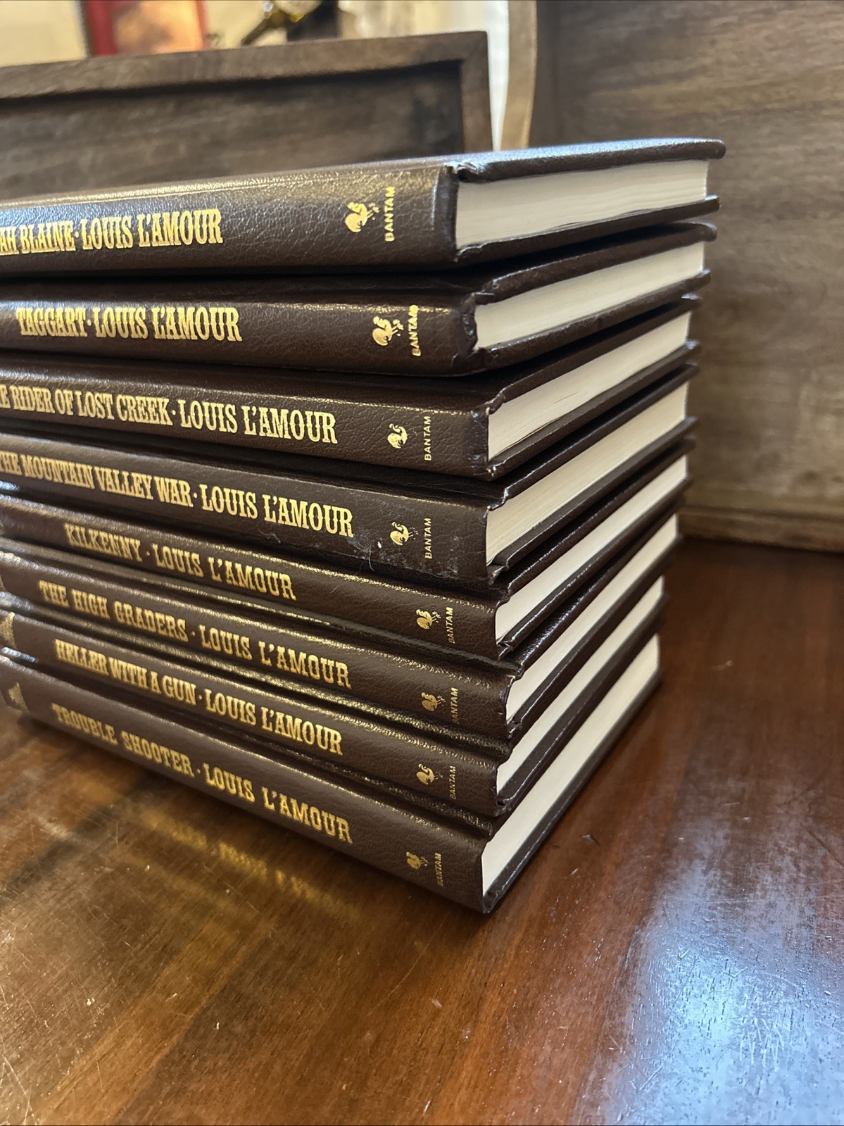 Louis L&rsquo;Amour Leatherette Hardcover Lot of 8 Kilkenny Gun Fighter/Lawman Stories