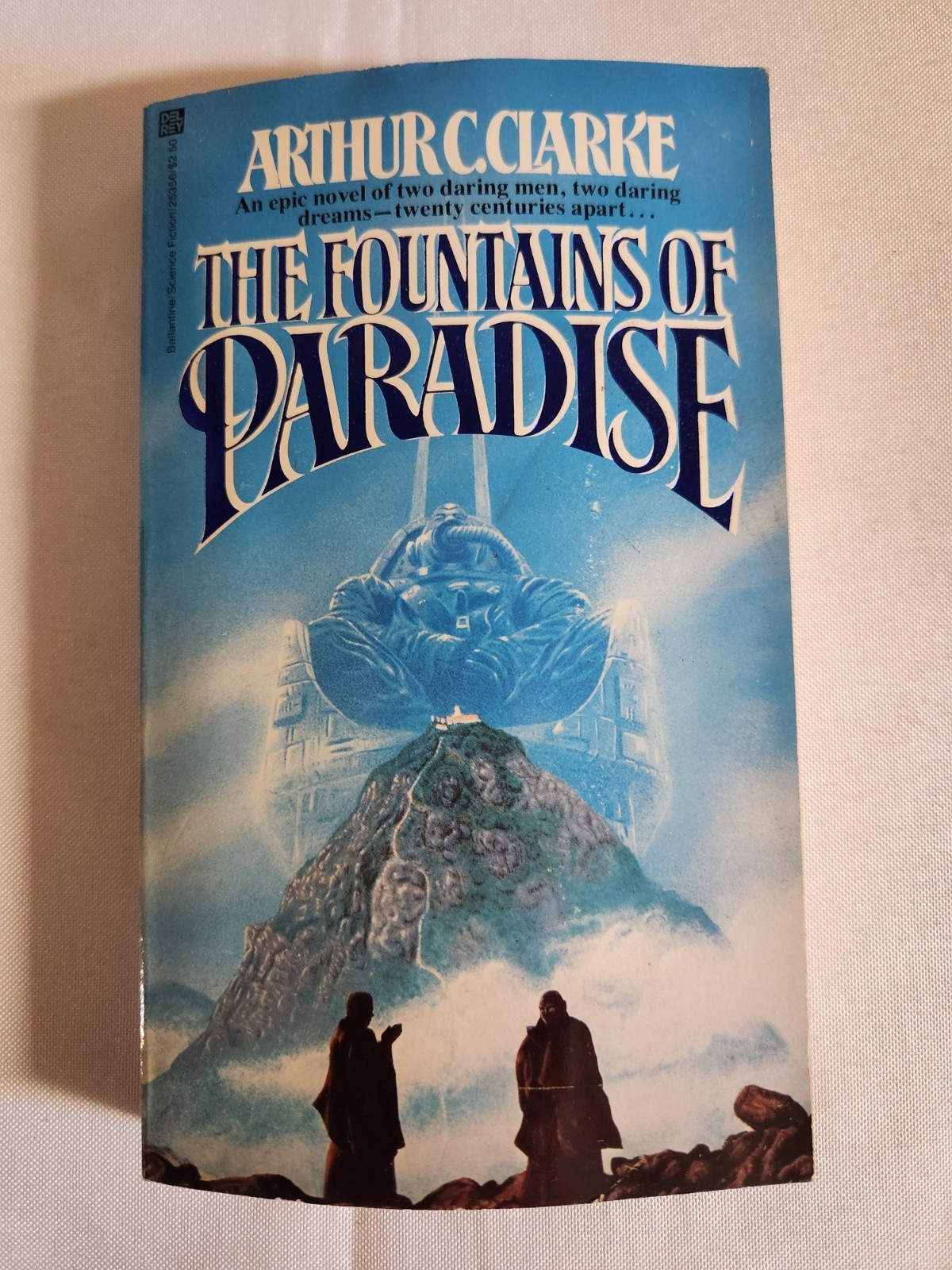 5 VTG Arthur C. Clarke Paperbacks – Earthlight, Childhood&rsquo;s End, White Heart +