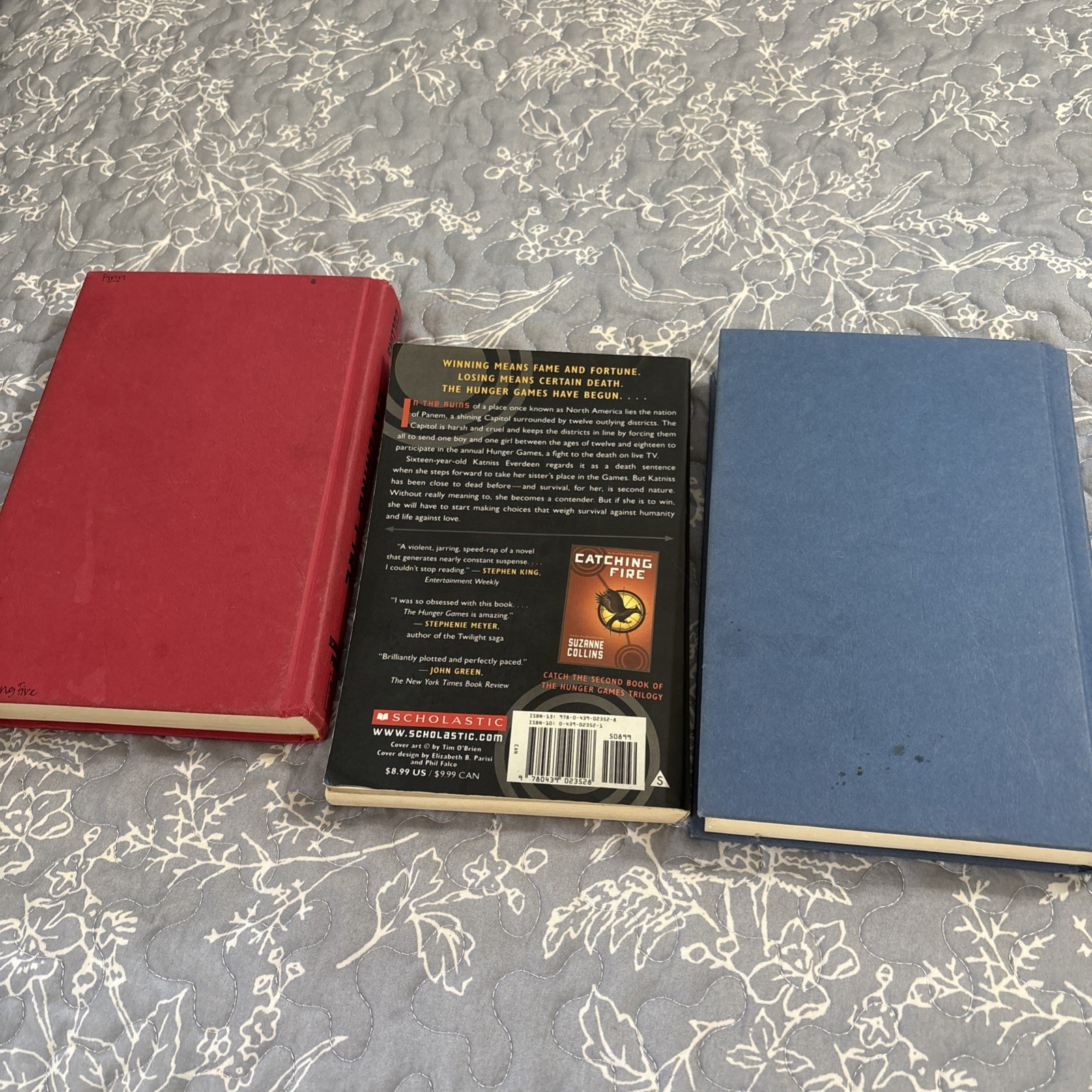 The Hunger Games Trilogy Suzanne Collins 2 Hardcover And 1 Paperback