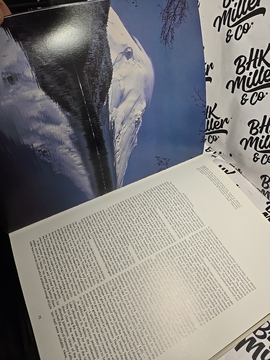 Mt St. Helens : A Changing Landscape by Chuck Williams, Ray Atkeson