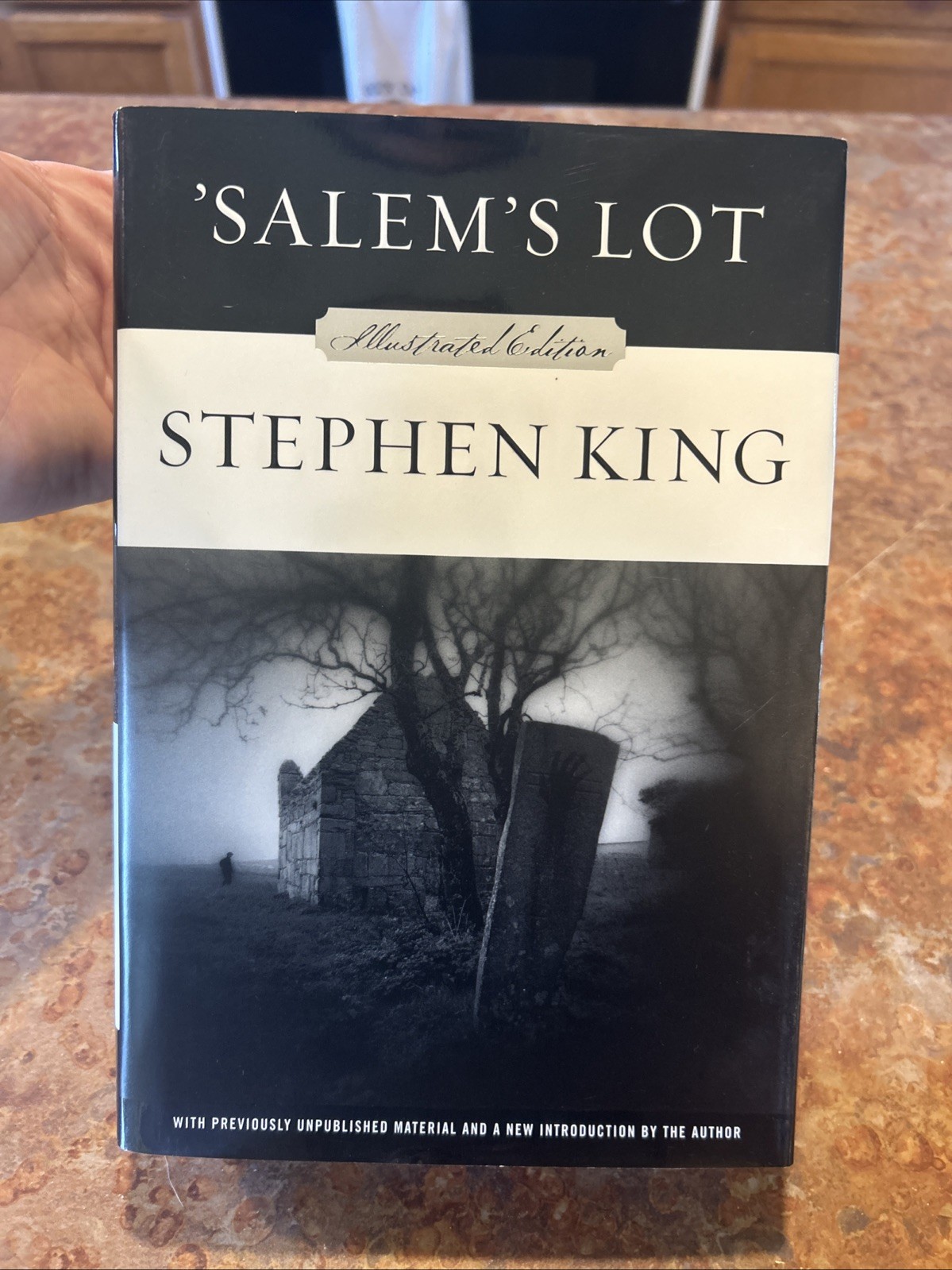 1ST EDITION Salem&rsquo;s Lot by Stephen King-ILLUSTRATED Edition 2005 HC DJ