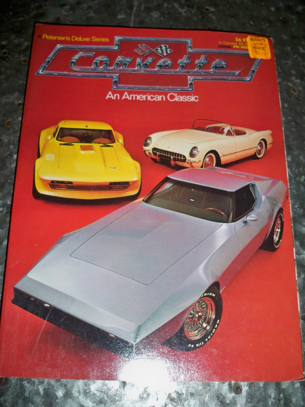 Petersen&rsquo;s Deluxe Series Corvette An American Classic Guide 176 Pages Chevrolet