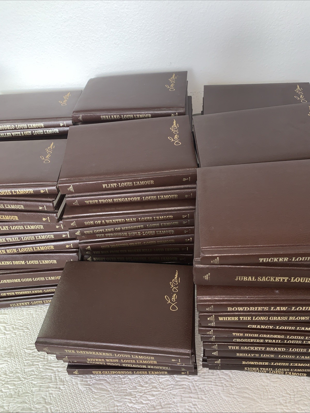 Louis L&rsquo;Amour Leatherette Western Books-Choose Your Title-Drop Down Menu Bantam