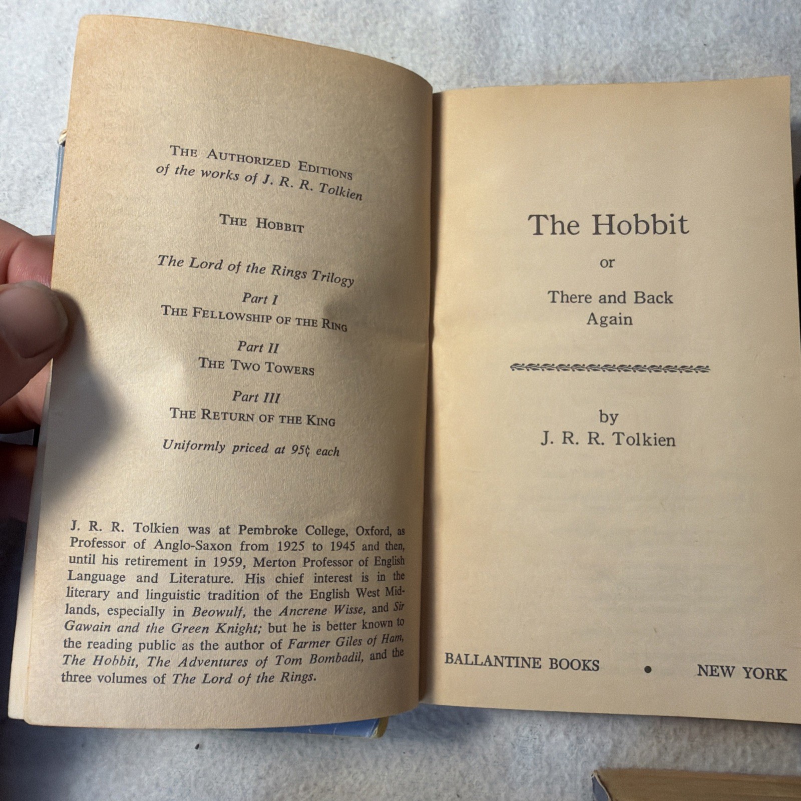 THE HOBBIT J.R.R. Tolkien 1965 Ballantine Paperback Lot Lord Of The Rings Lot