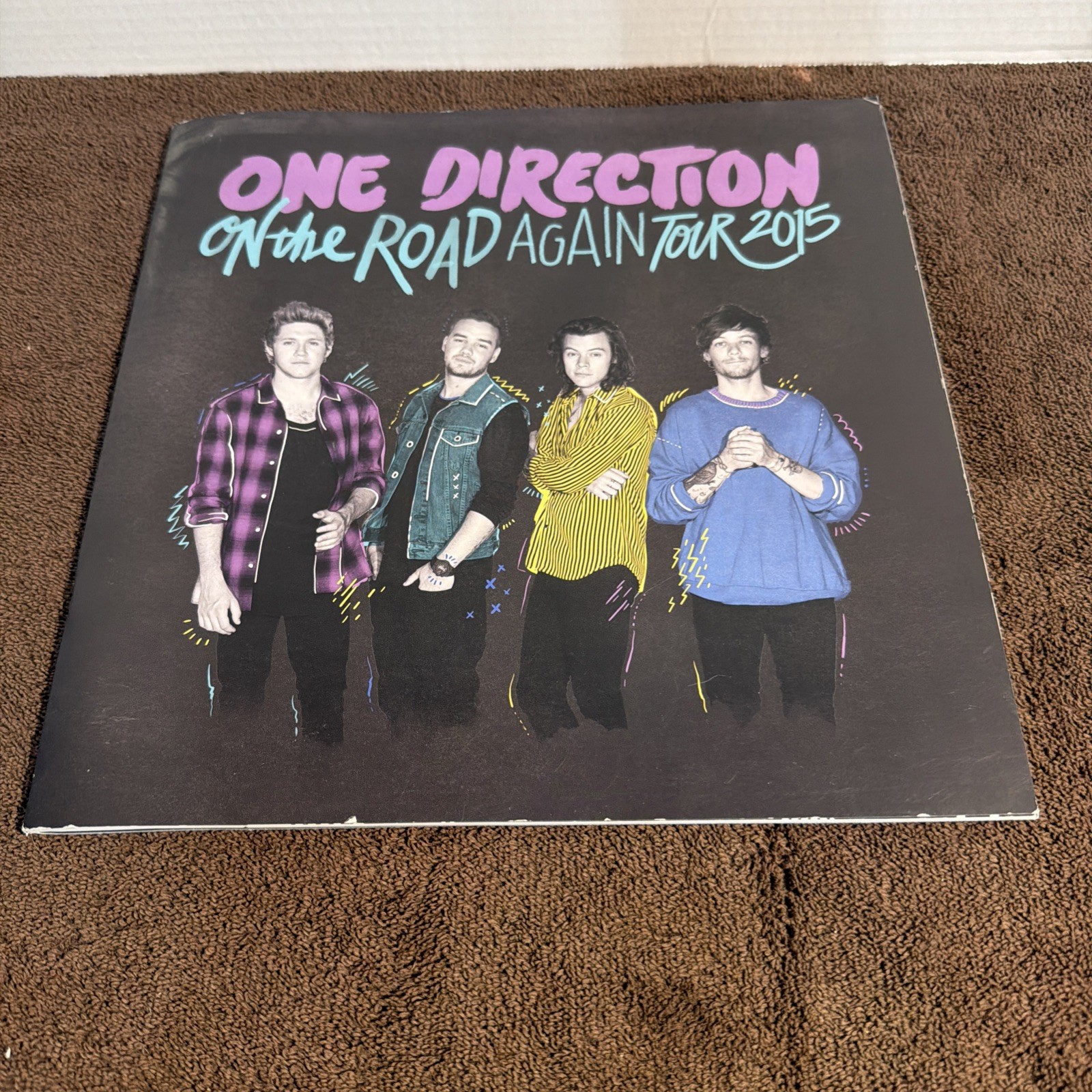 ONE DIRECTION ON THE ROAD AGAIN TOUR 2015 PROGRAM SOUVENIR BOOK