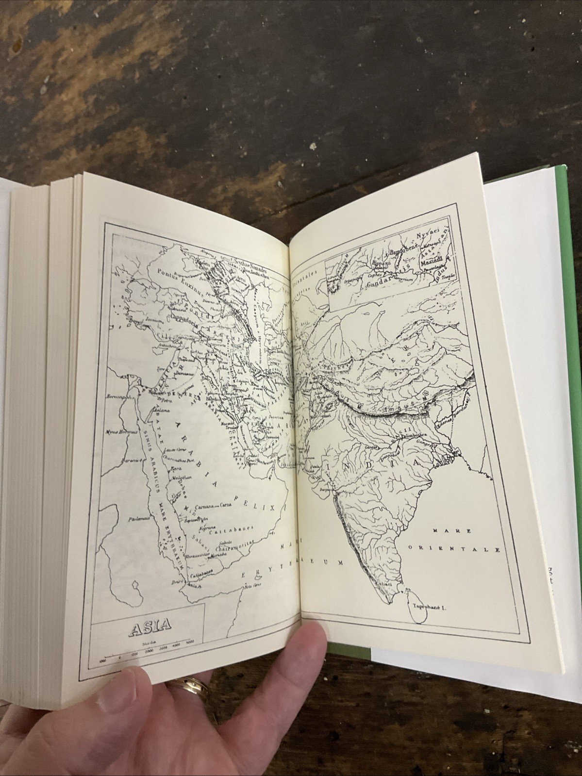 Library of History, Volume I : Books 1-2. 34 by Diodorus Diodorus Siculus (1933)