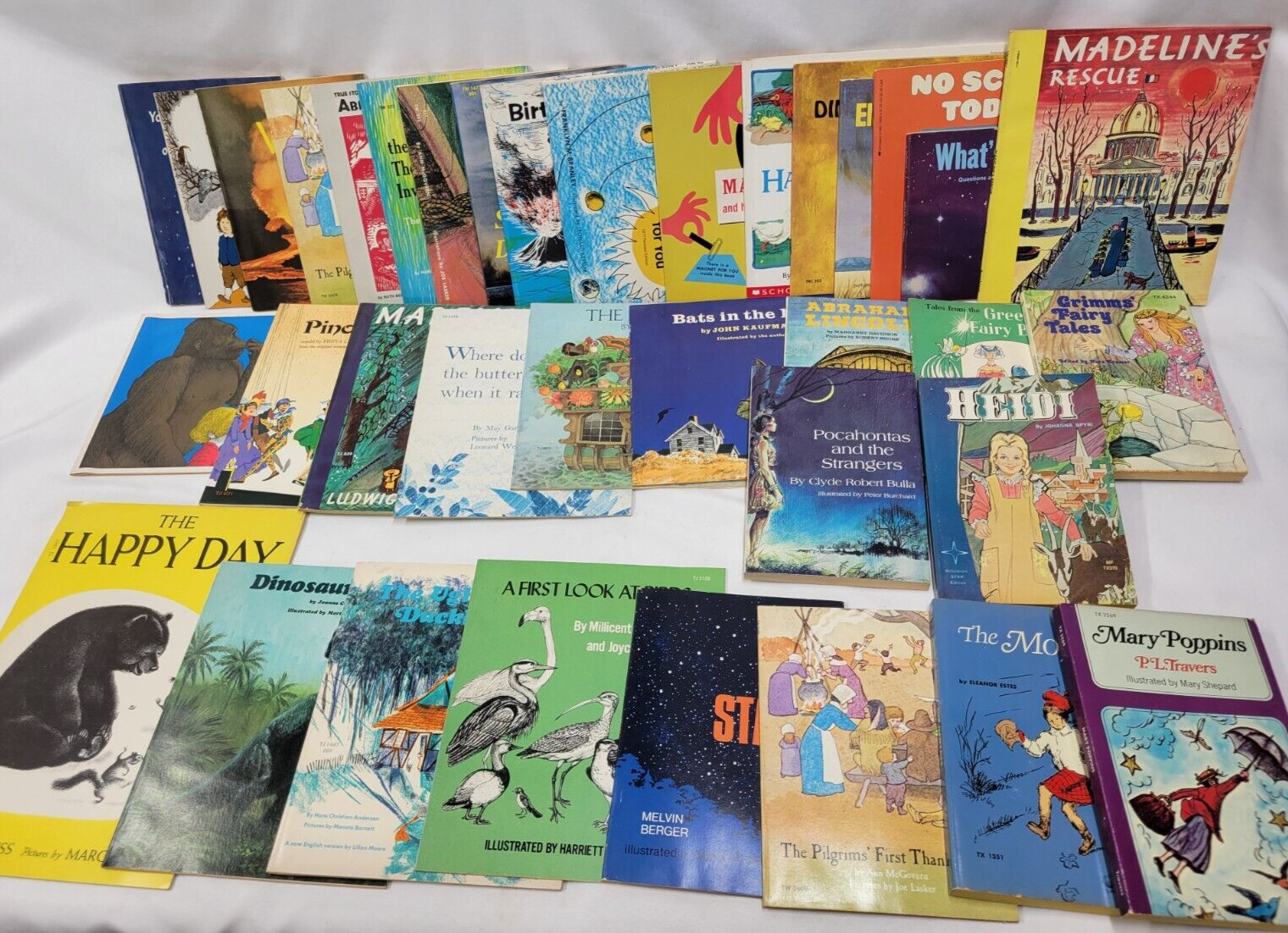 Lot of 36 Vtg Scholastic Books TW TJ TX 60’s 70’s Early 80&rsquo;s 8 1st printings