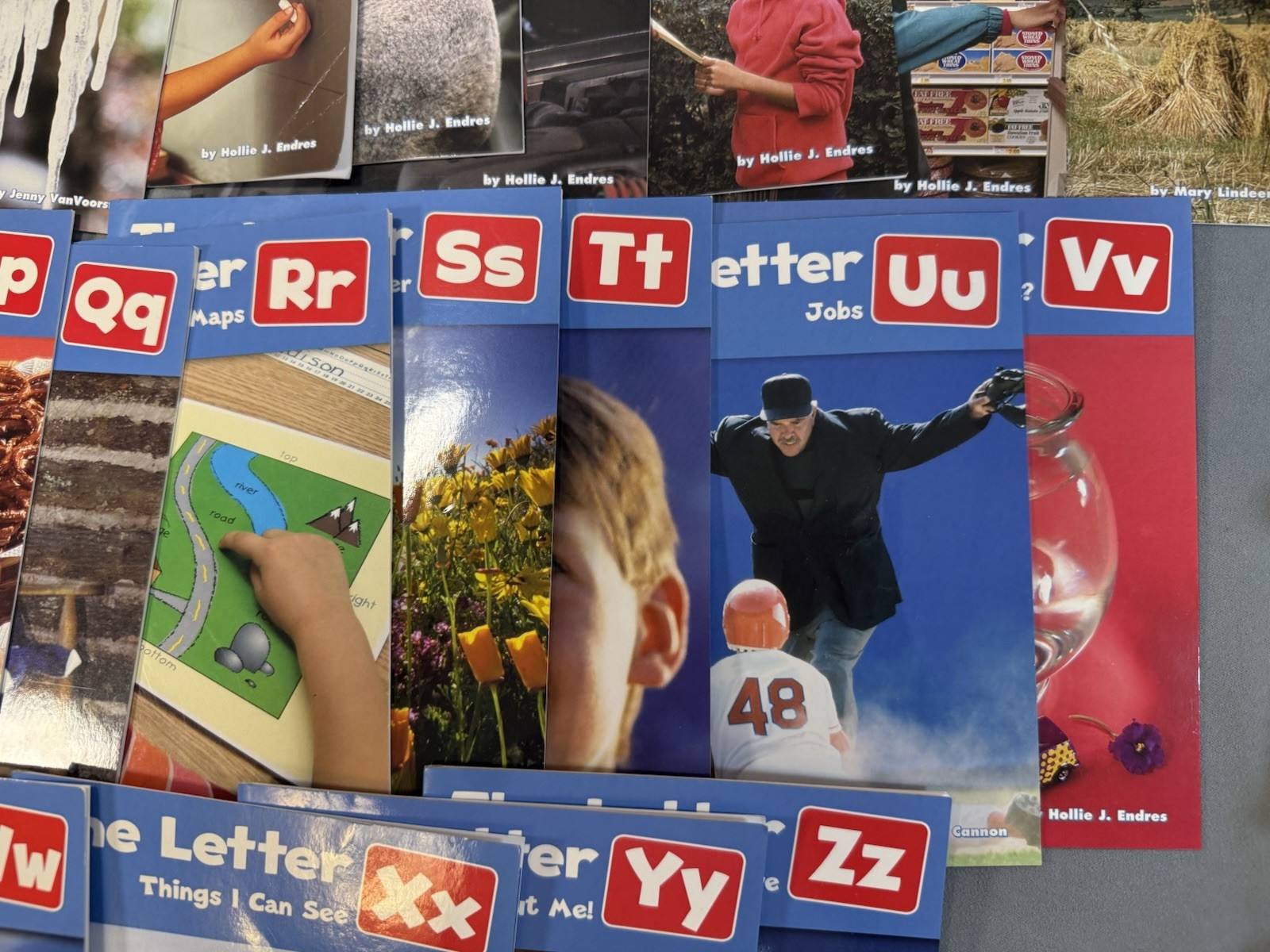 CAPSTONE Time to Read LETTER BOOKS 26 Books 8 Pages Per Book AGES 4-8 NEW SEALED