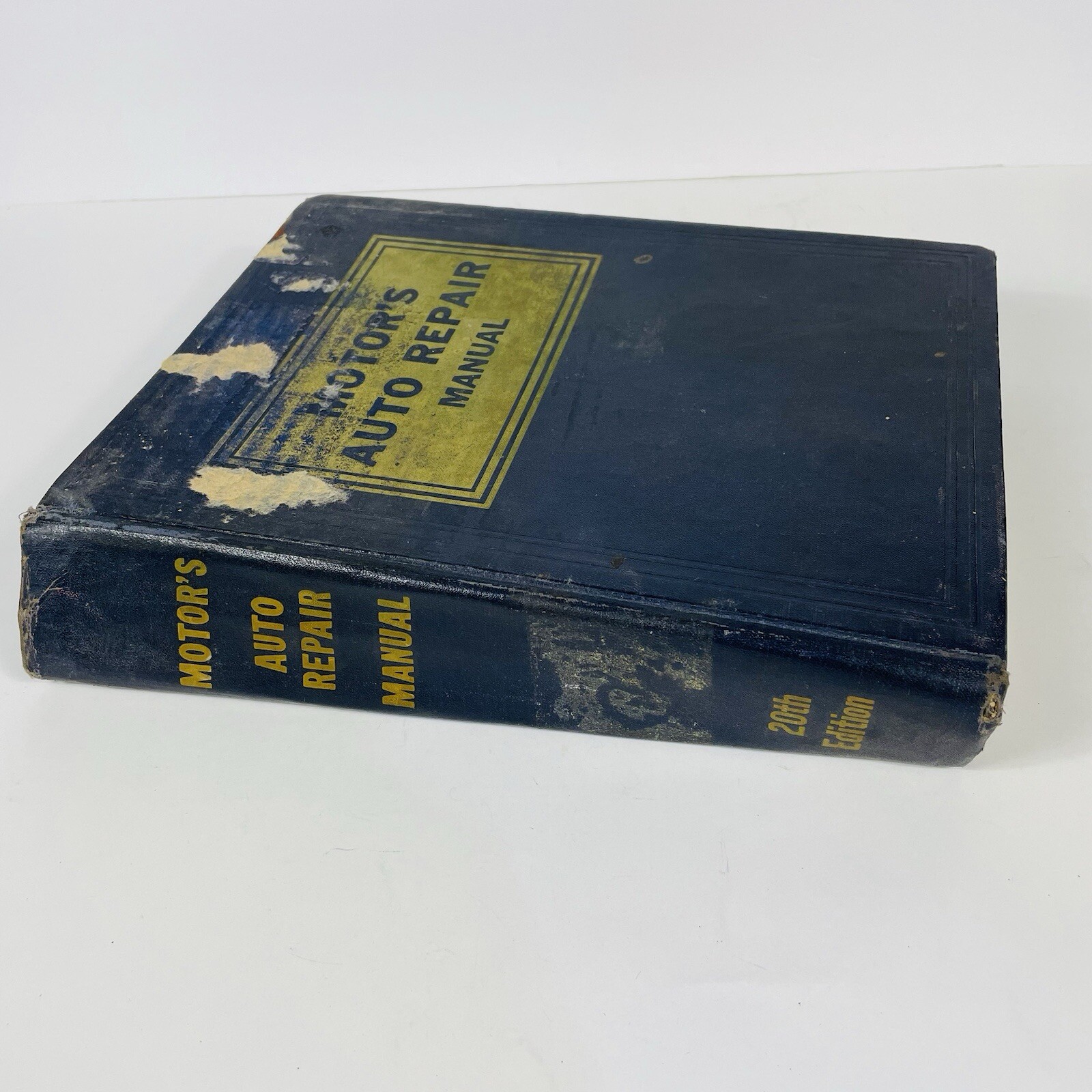 Motor&rsquo;s Auto Repair Manual 20th Edition Third Printing 1957