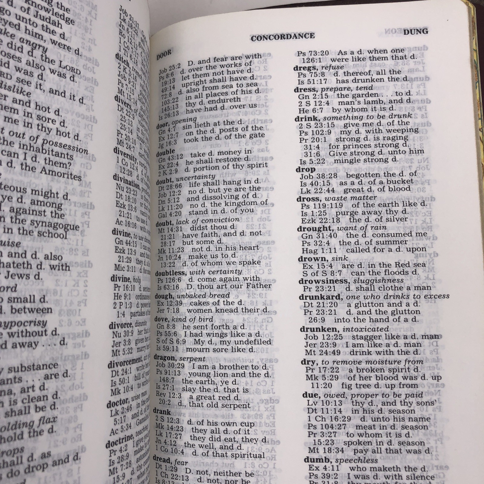 Holy Bible King James Giant Print Reference Concordance Nelson 833 BG Burgundy