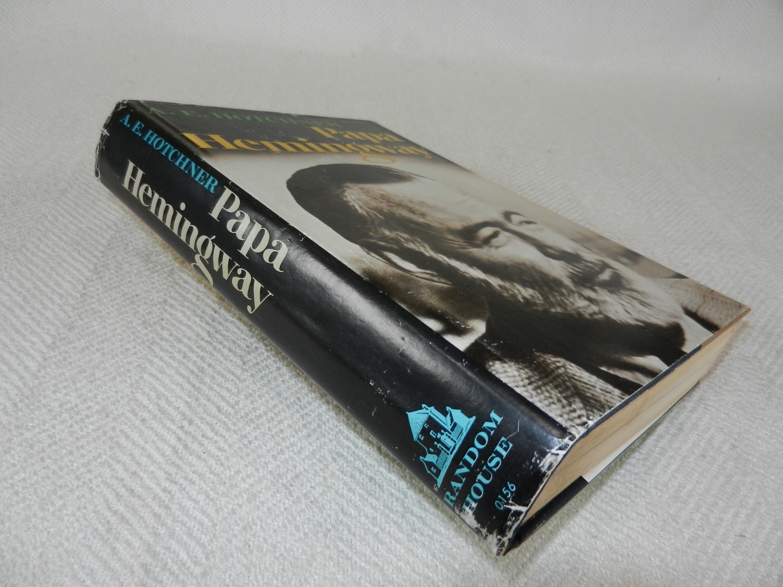 WW II Great writer & war correspondent « PAPA HEMINGWAY: A PERSONAL MEMOIR »