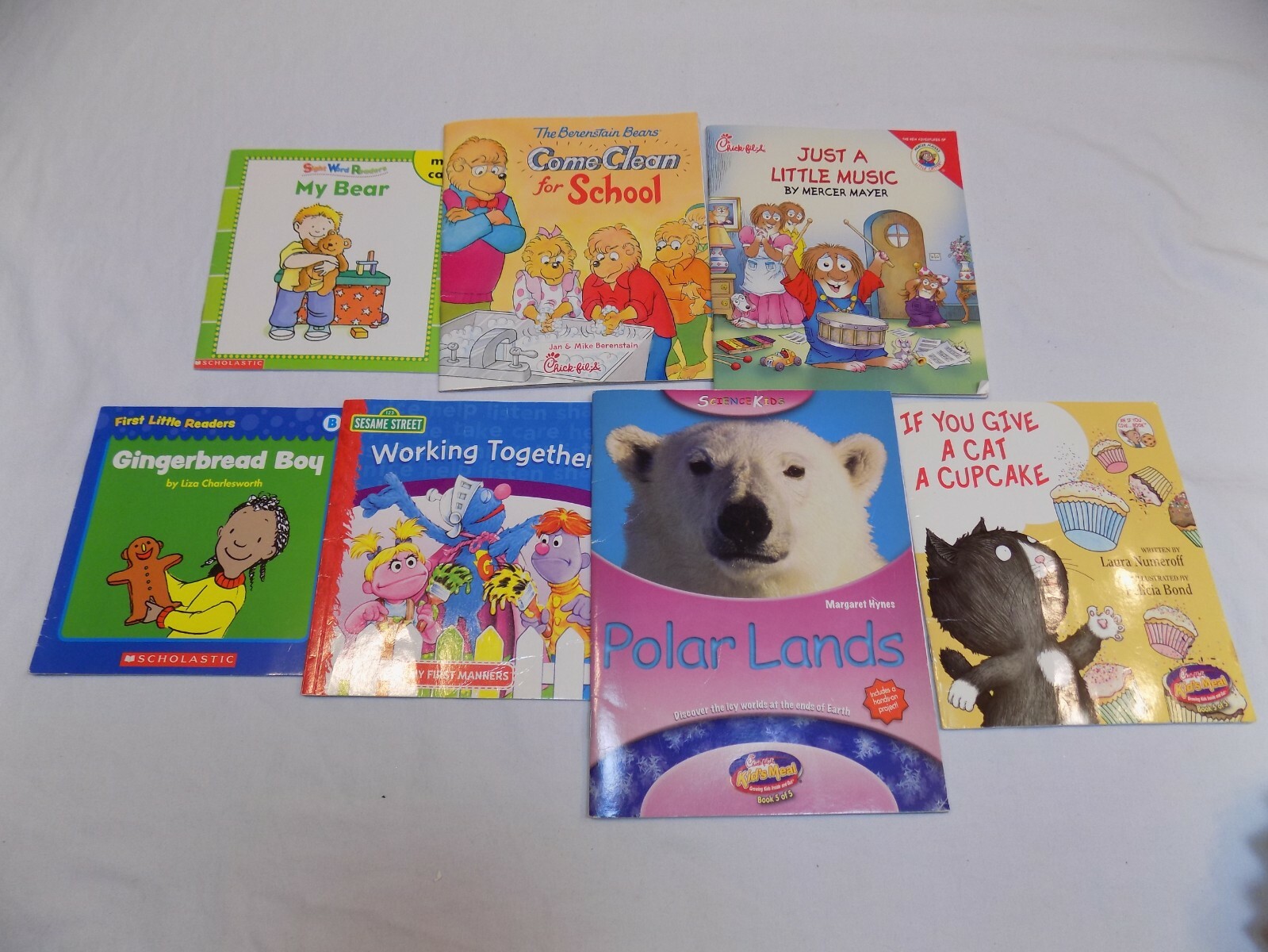 Children&rsquo;s Book Lot Paperback LOT Thin Scholastic Sesame Street Chickfila + Kids