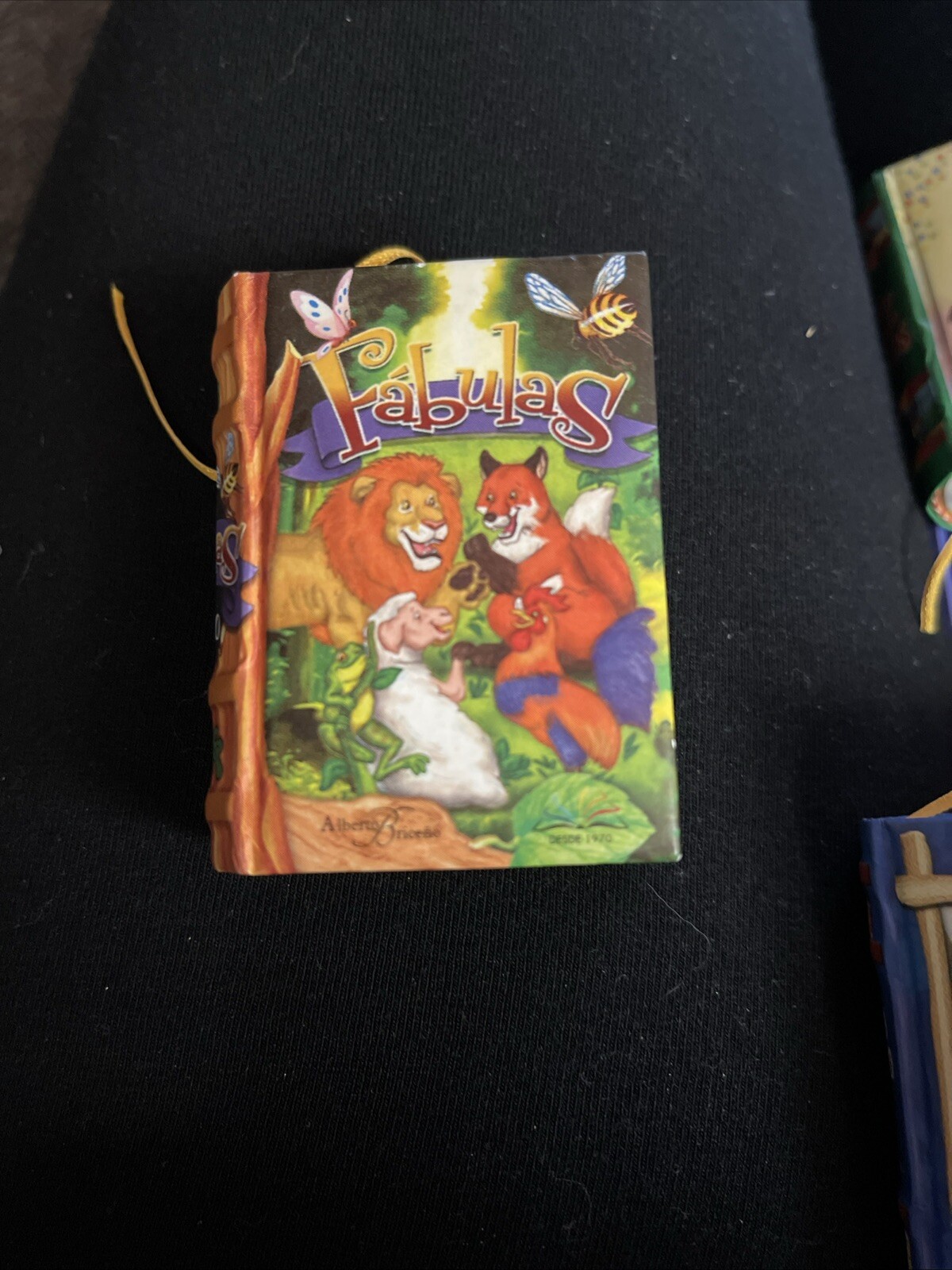 new Fabulas (Aesop&rsquo;s Fables)mini book 2.60&Prime; H hardcover 435 pages Spanish (x4)