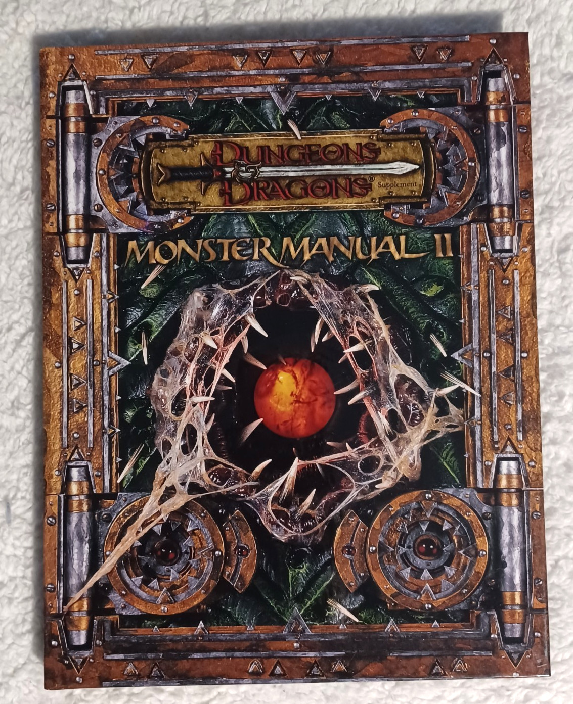 MONSTER MANUAL II Monster Compendium – Wizards of the Coast – D20 – D&D – NICE!