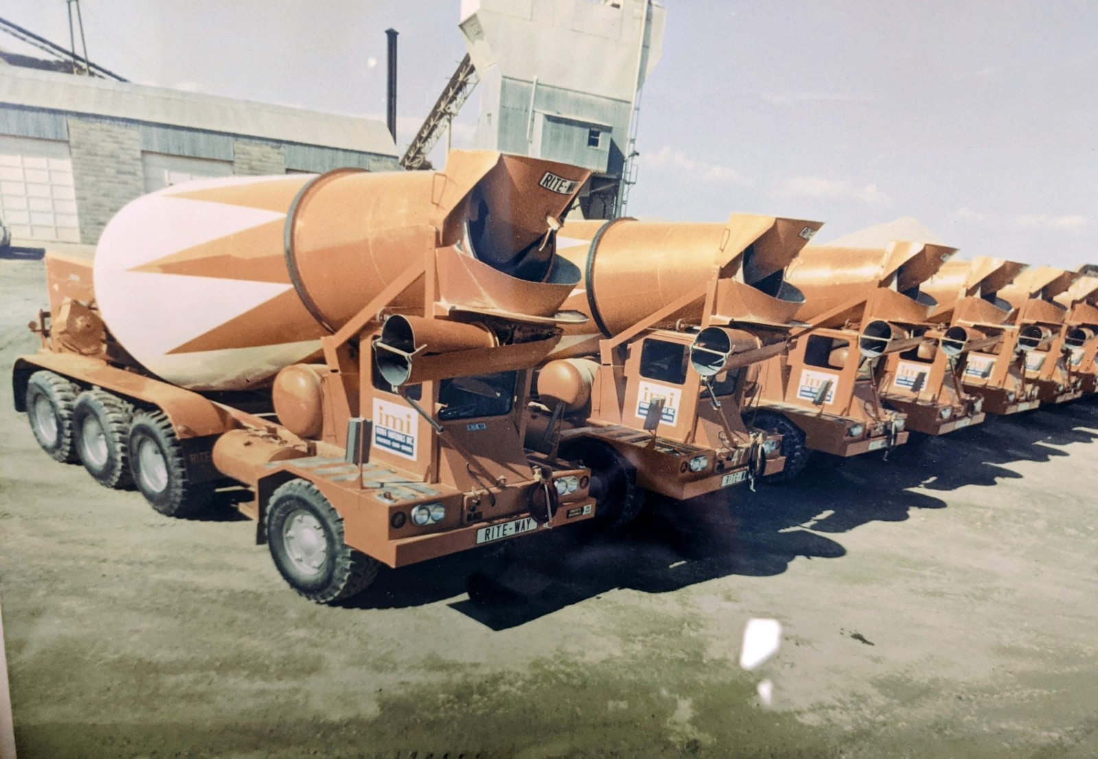 History of the Front Discharge Ready Mix Truck – « The Greatest Advance in Mixers