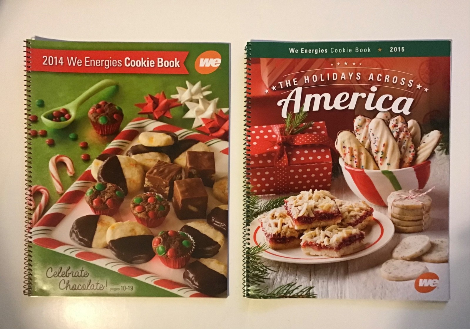 Lot Of 21 We Energies Cookie Books Wisconsin Electric 2006-2025 + 1998 Cooky