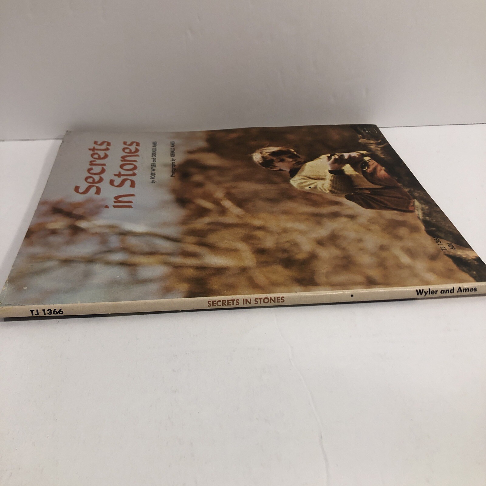Secrets in Stones Rose Wyler Gerald Ames 1970 Scholastic Magazine Book Services