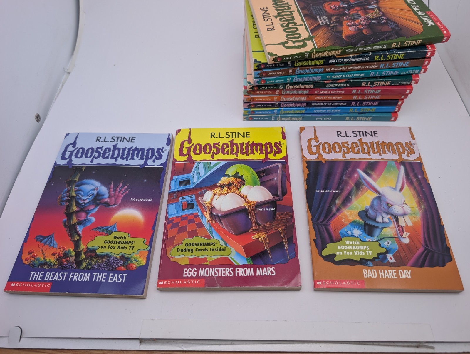 LOT OF 30: Vintage 90s RL Stine GOOSEBUMPS Books VG/EX All Different + Extras