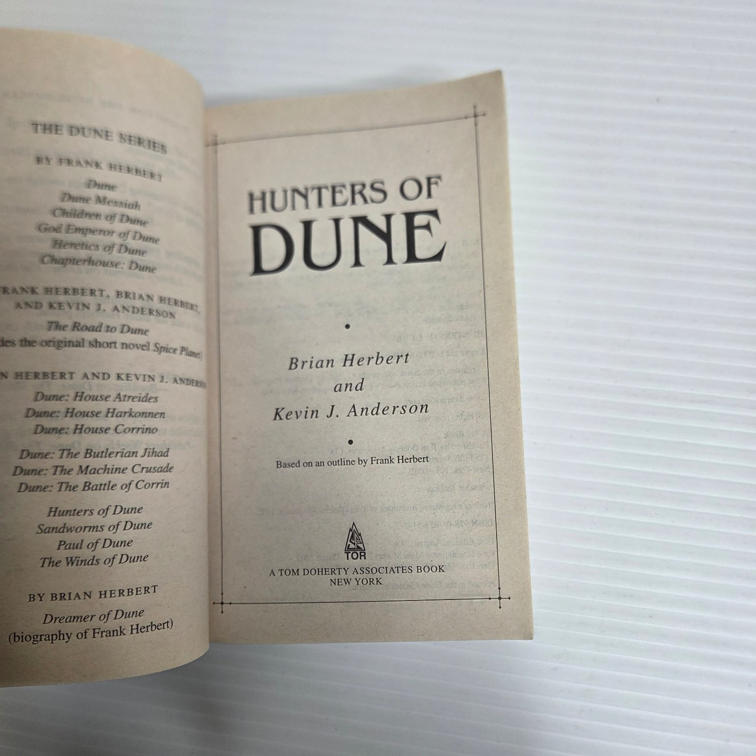 Hunters of Dune & Sandworms Brian Herbert Anderson Dune Series Sci-Fi Tor