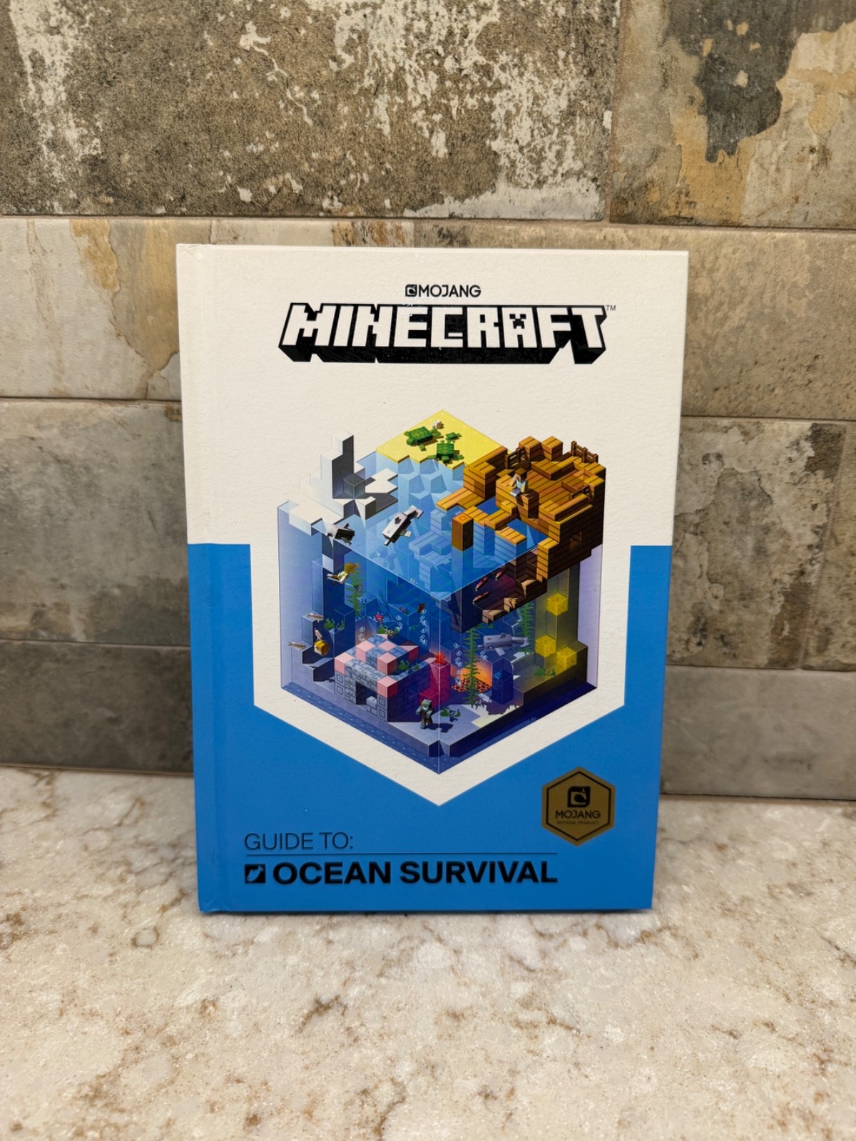 Minecraft: Guide to Ocean Survival by Mojang AB and The Official Minecraft Team