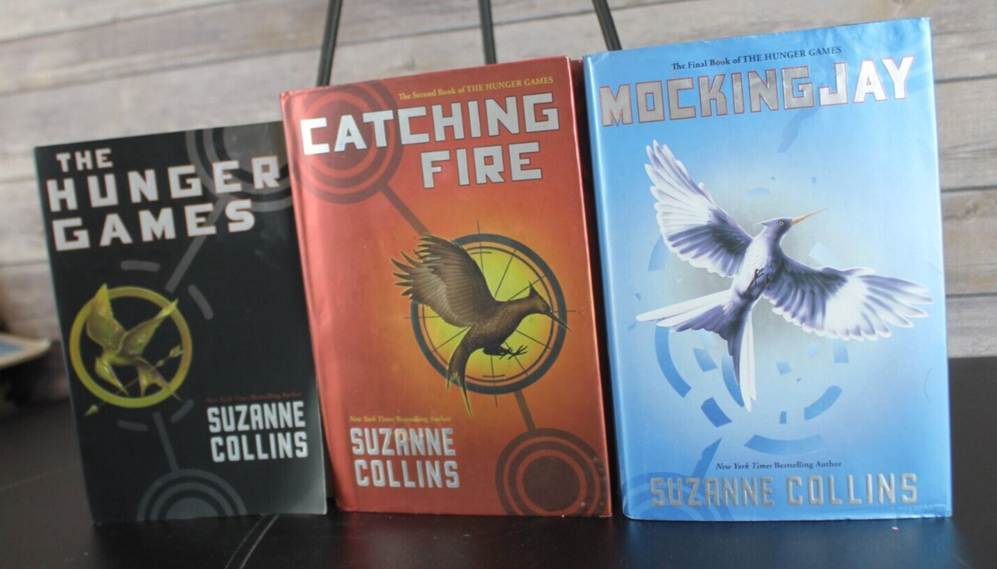 The Hunger Games Trilogy Set Suzanne Collins Paperback & Hardcover- DJ- VG