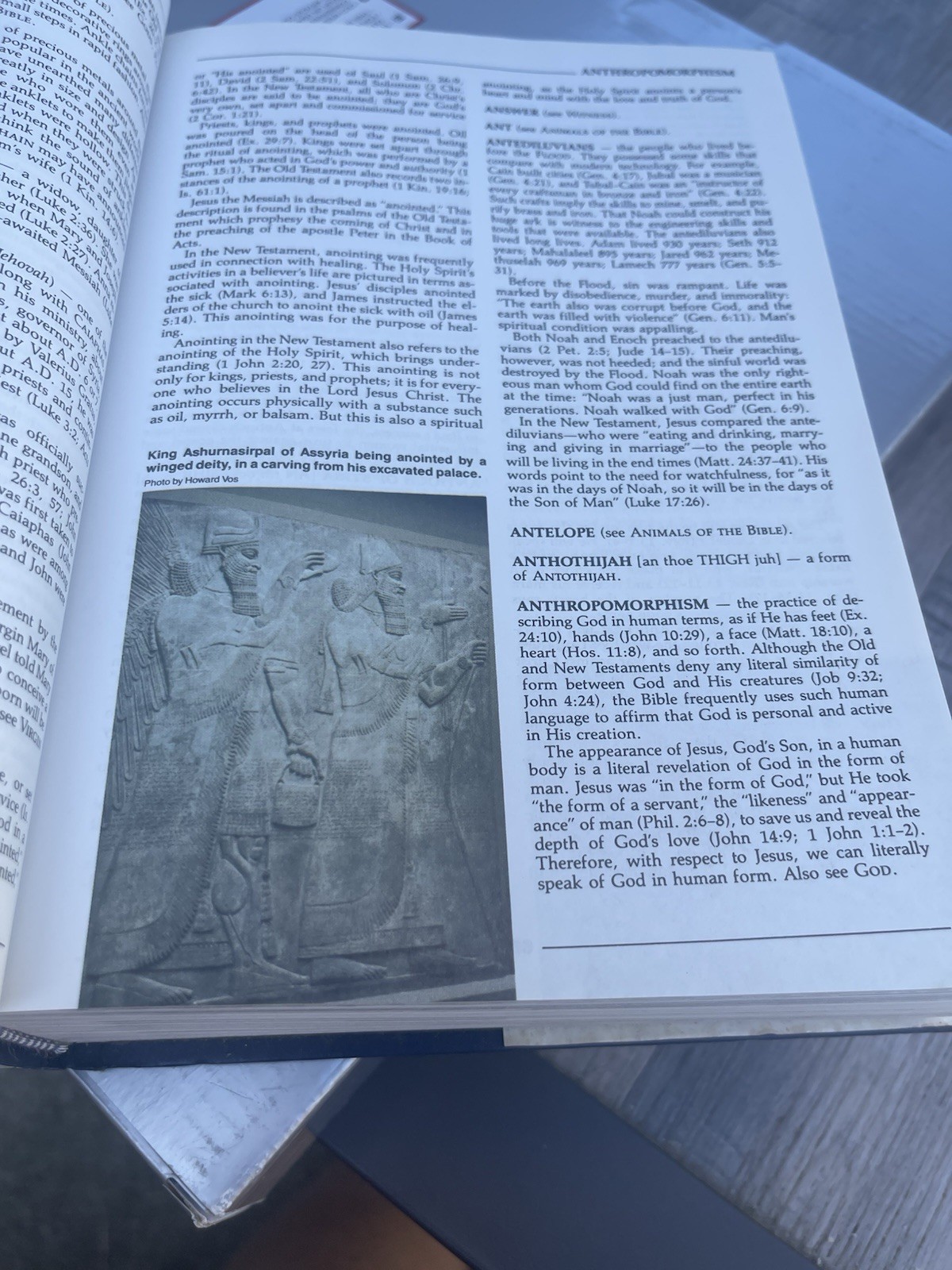 Vintage Nelson&rsquo;s Illustrated Bible Dictionary Hardcover 1986