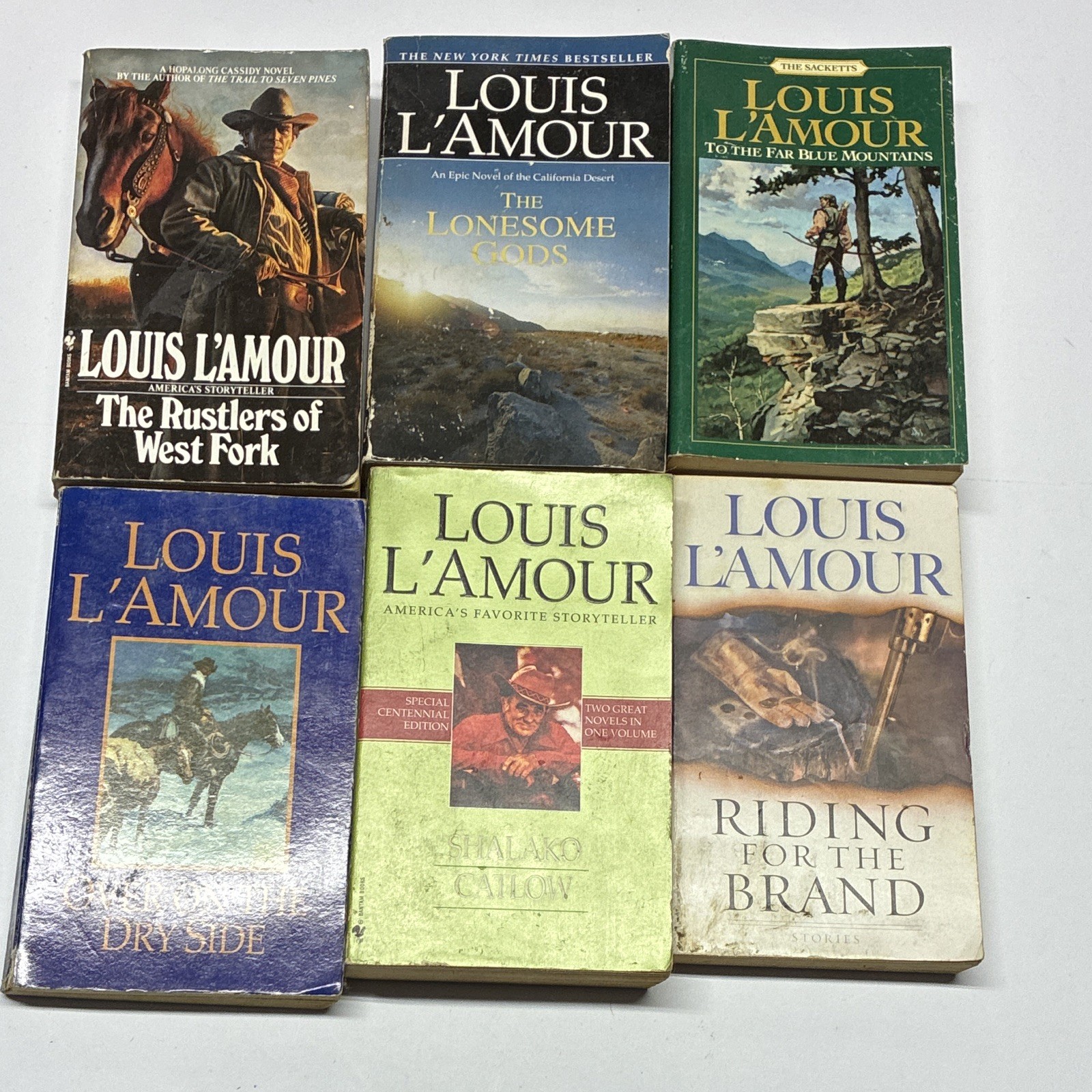 Louis L&rsquo;Amour Lot of 18 Paperback Western Novels The Sacketts Bantam Books
