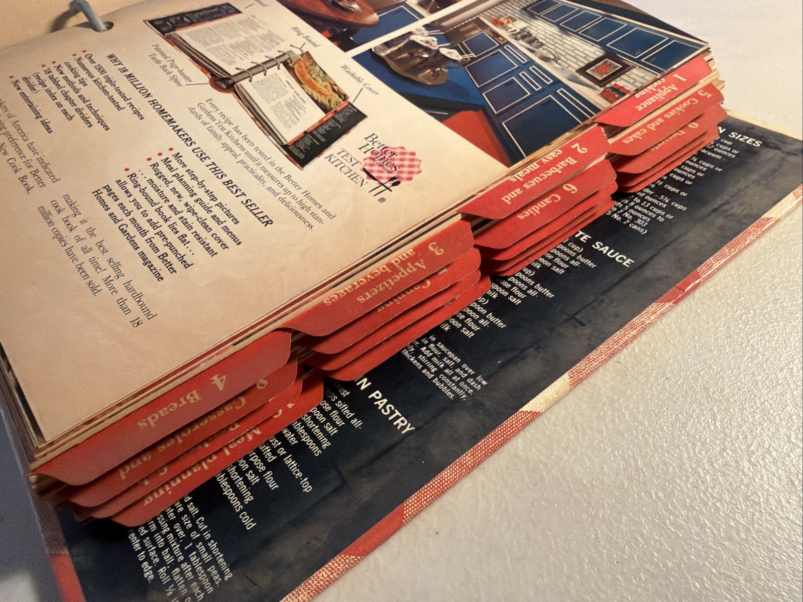 Vintage 1976 Better Homes and Gardens New Cook Book 5 Ring Binder Hardcover