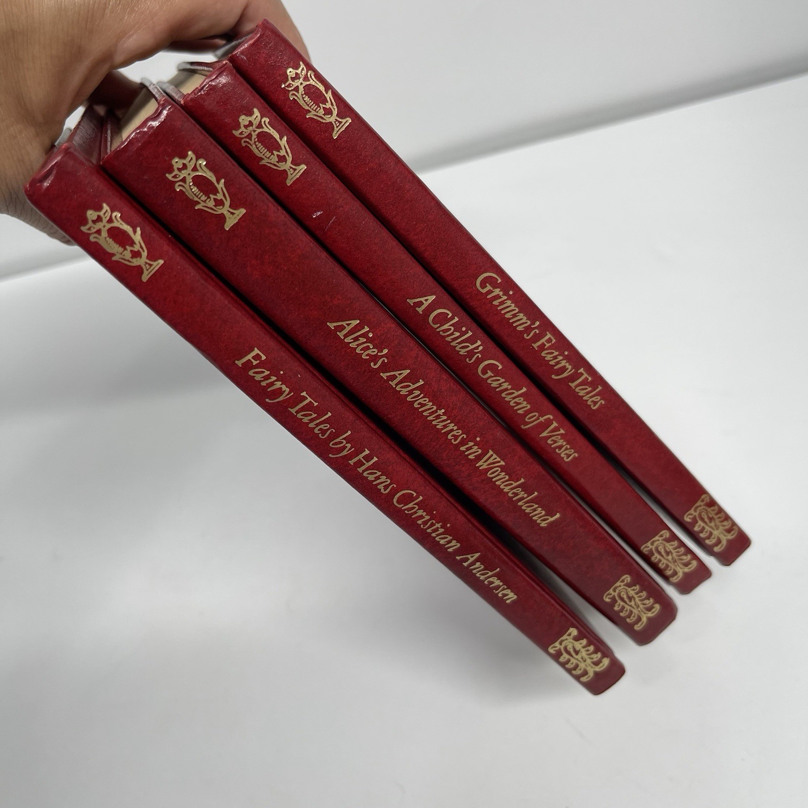 Vintage 1970s Avenel Children&rsquo;s Hardcover Illustrated Books Fairy Tales Lot Of 4