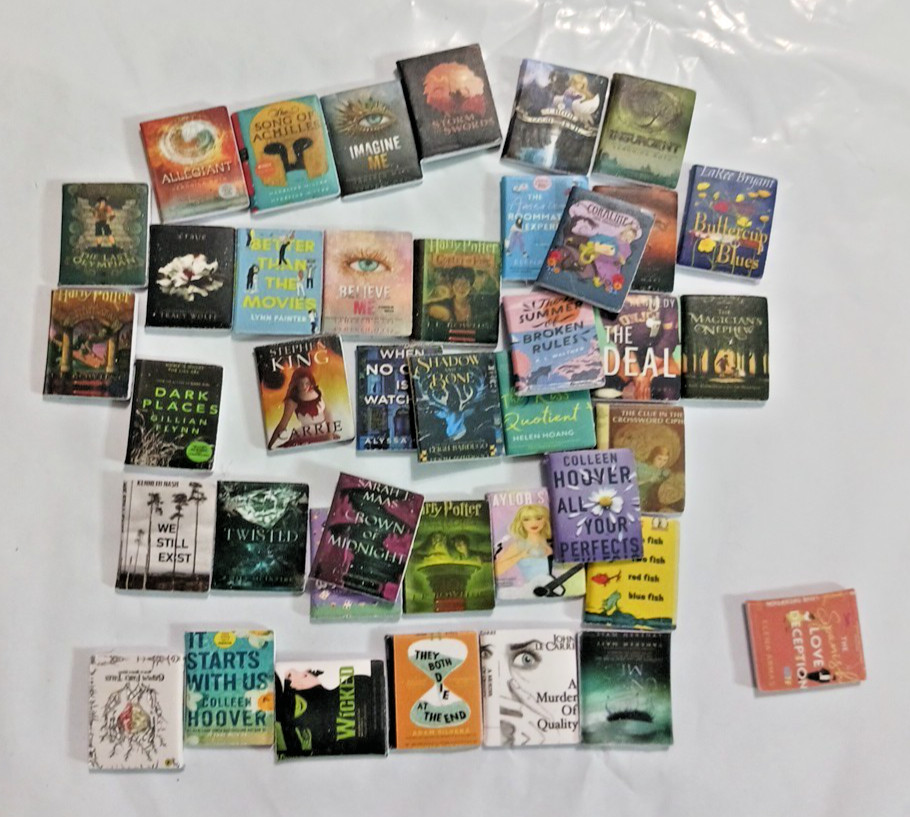Doll house books 1:12 scale mini books 40 Cute tiny miniature book 3/4&Prime; x 5/8&Prime;