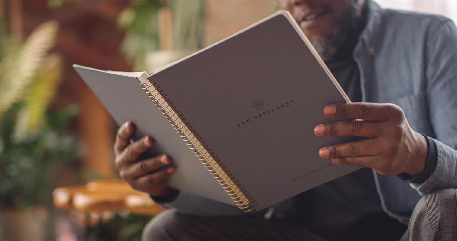 ESV Spiral-Bound Journaling Bible, New Testament (Hardcover): Holy Bible, Englis