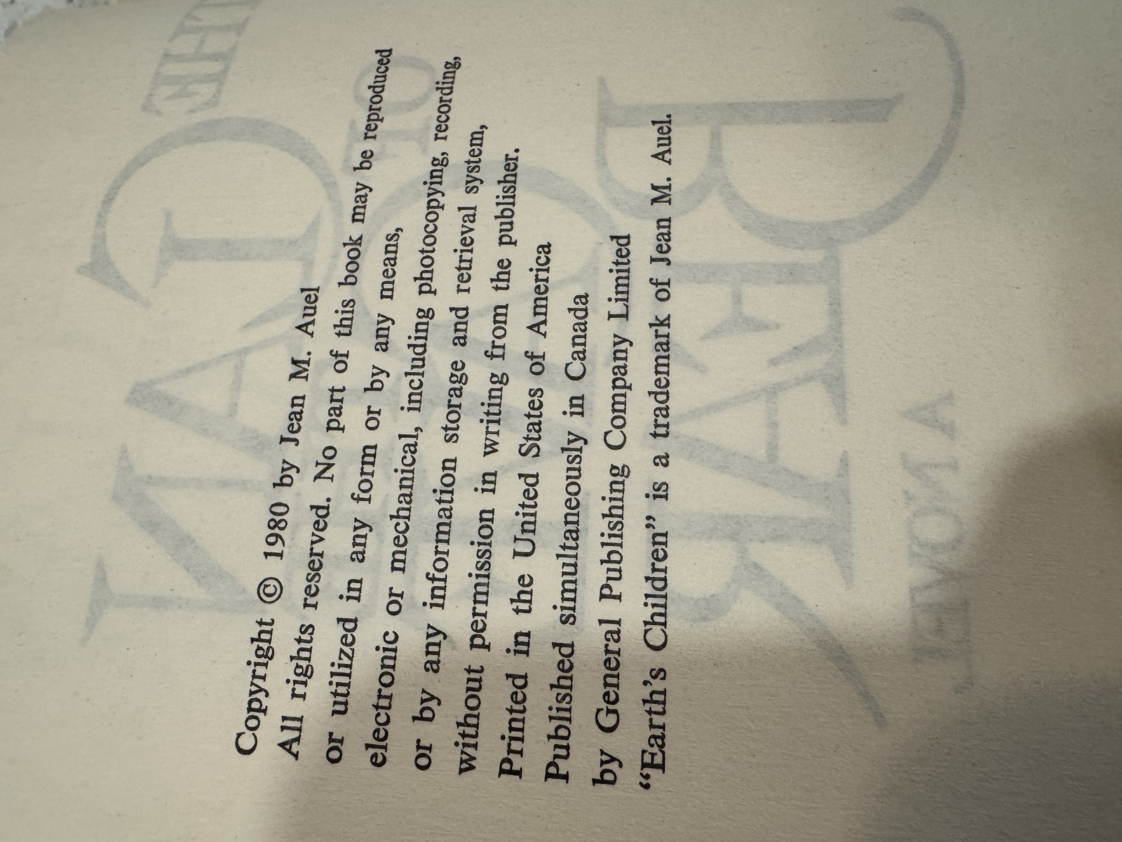 The Clan of the Cave Bear Earth&rsquo;s Children Jean M. Auel 1980 Hardcover Novel