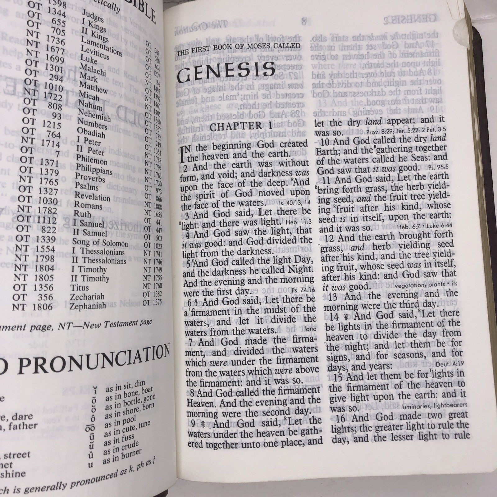 Holy Bible King James Giant Print Reference Concordance Nelson 833 BG Burgundy