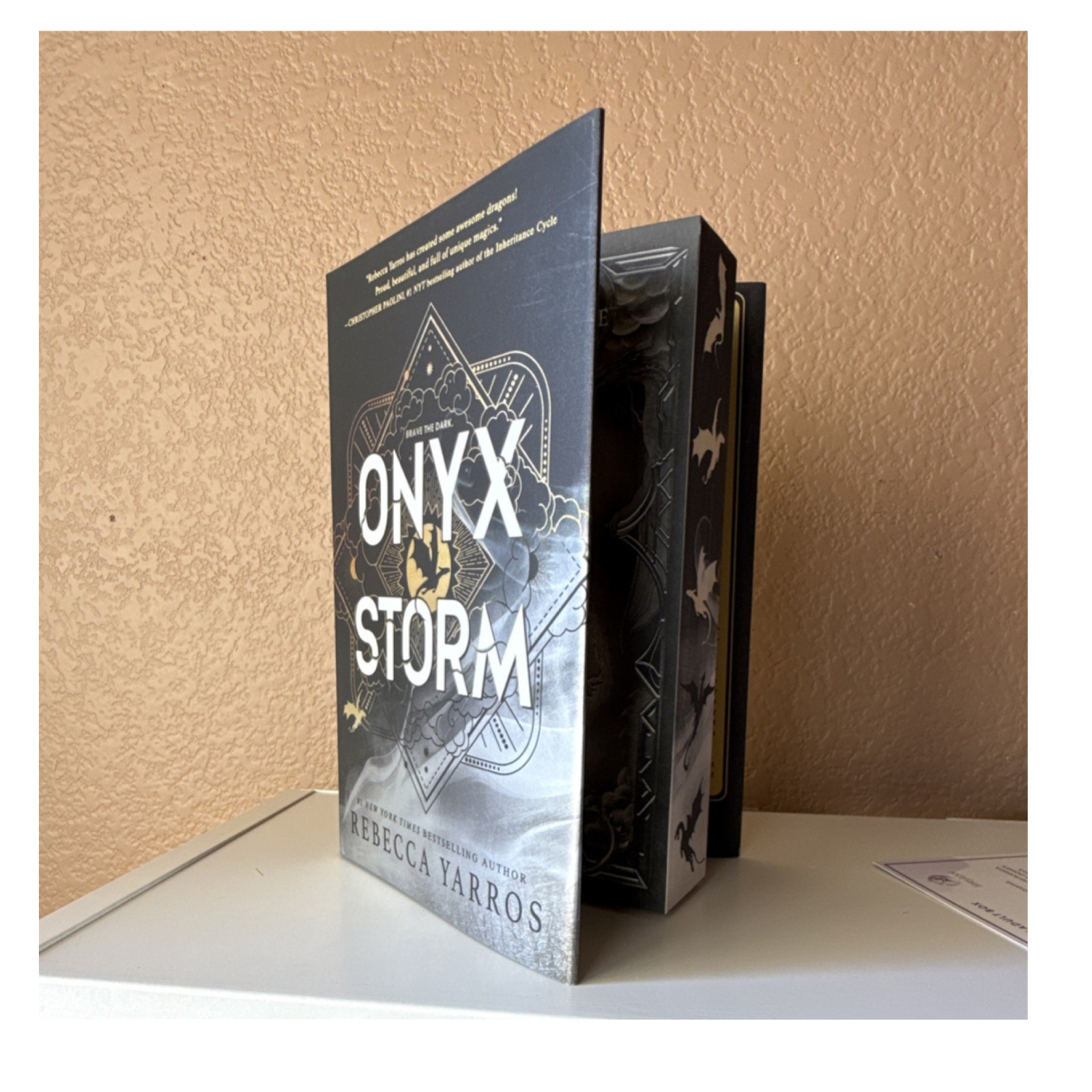 Entangled Publishing Onyx Storm Rebecca Yarros Hardcover Fantasy Empyrean Ser.