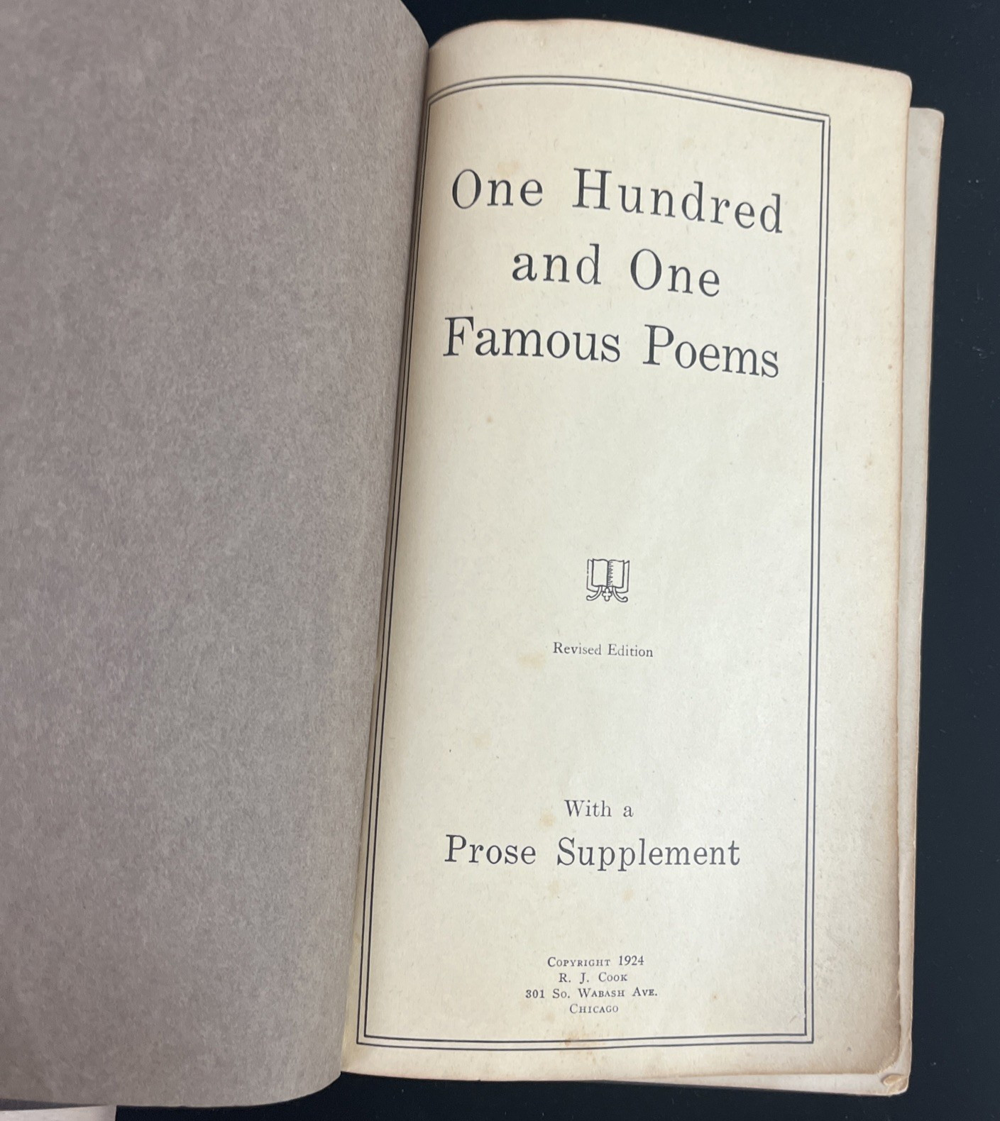 Vintage 1924 Leather-Bound One Hundred and One Famous Poems Roy J. Cook Leather