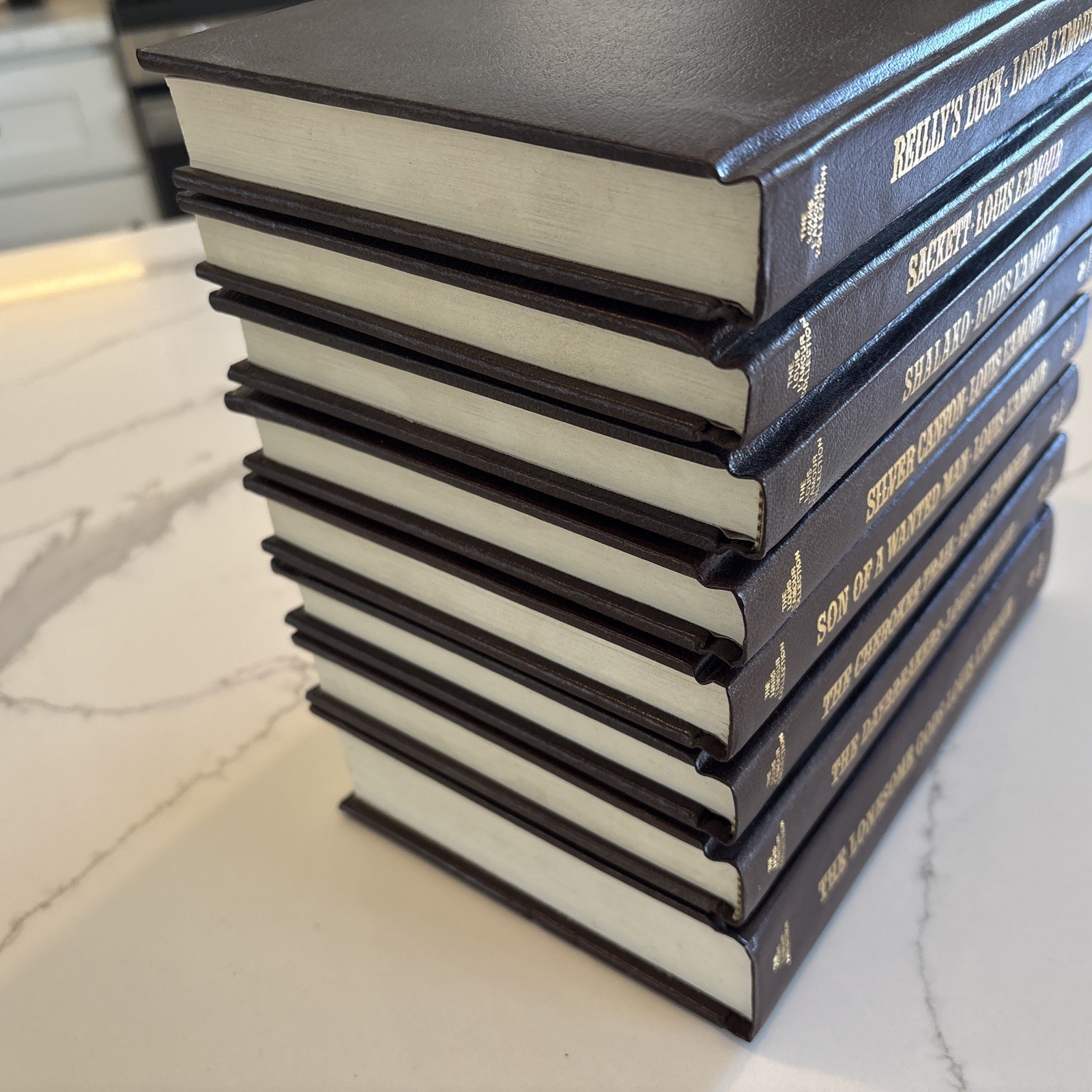 The Louis L&rsquo;Amour Collection Bantam Leatherette Hardcover Edition Lot Of 8. O-14