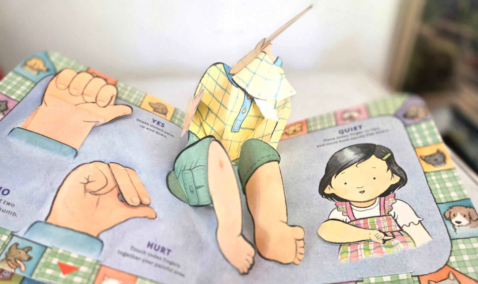 2 Pop-Up Books_ROBERT SABUDA Baby Signs 7×7&Prime;_Cookie Count 7&Prime;x8&Prime;_both like new