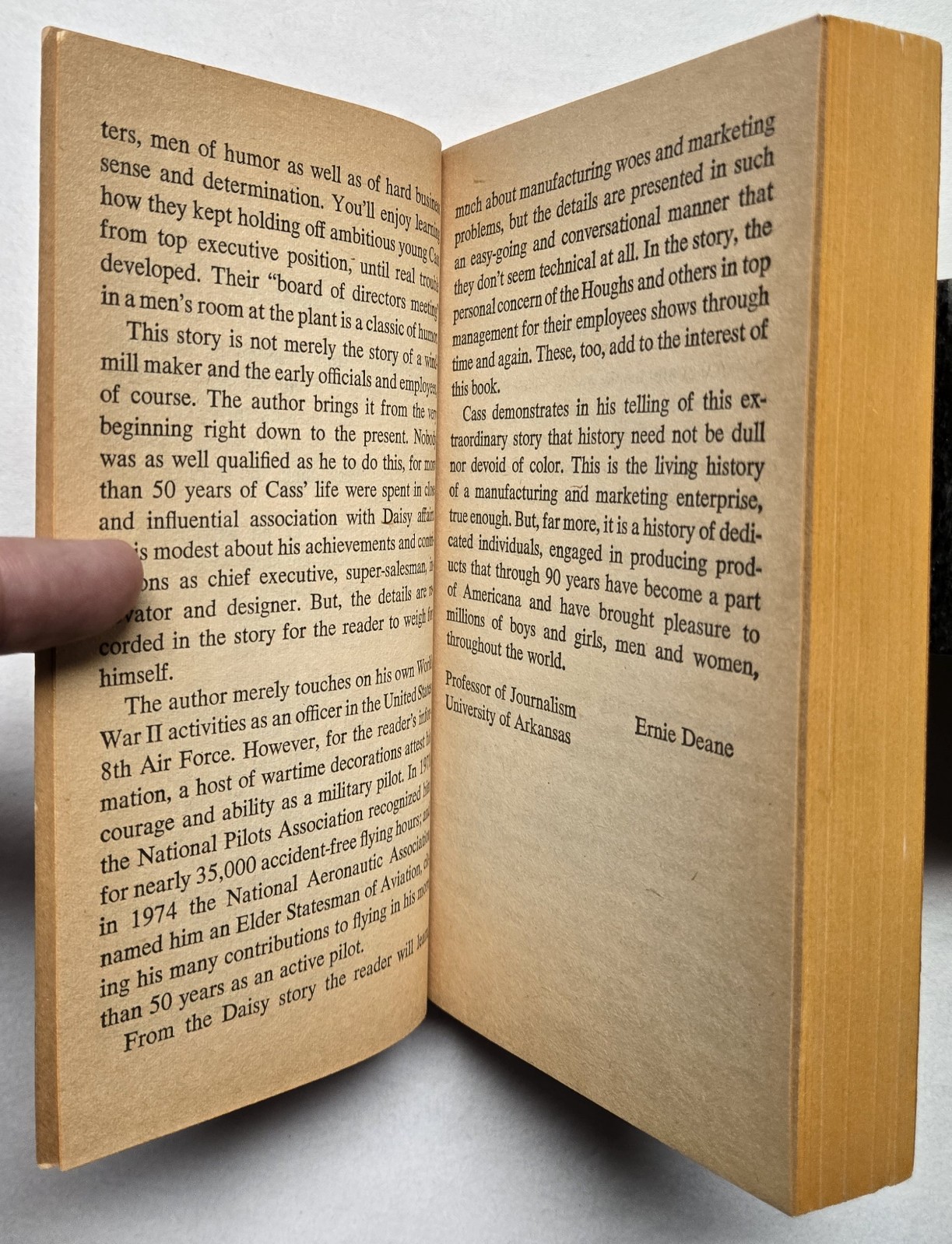 It&rsquo;s A Daisy By Cass S Hough SIGNED 1976 1st Printing