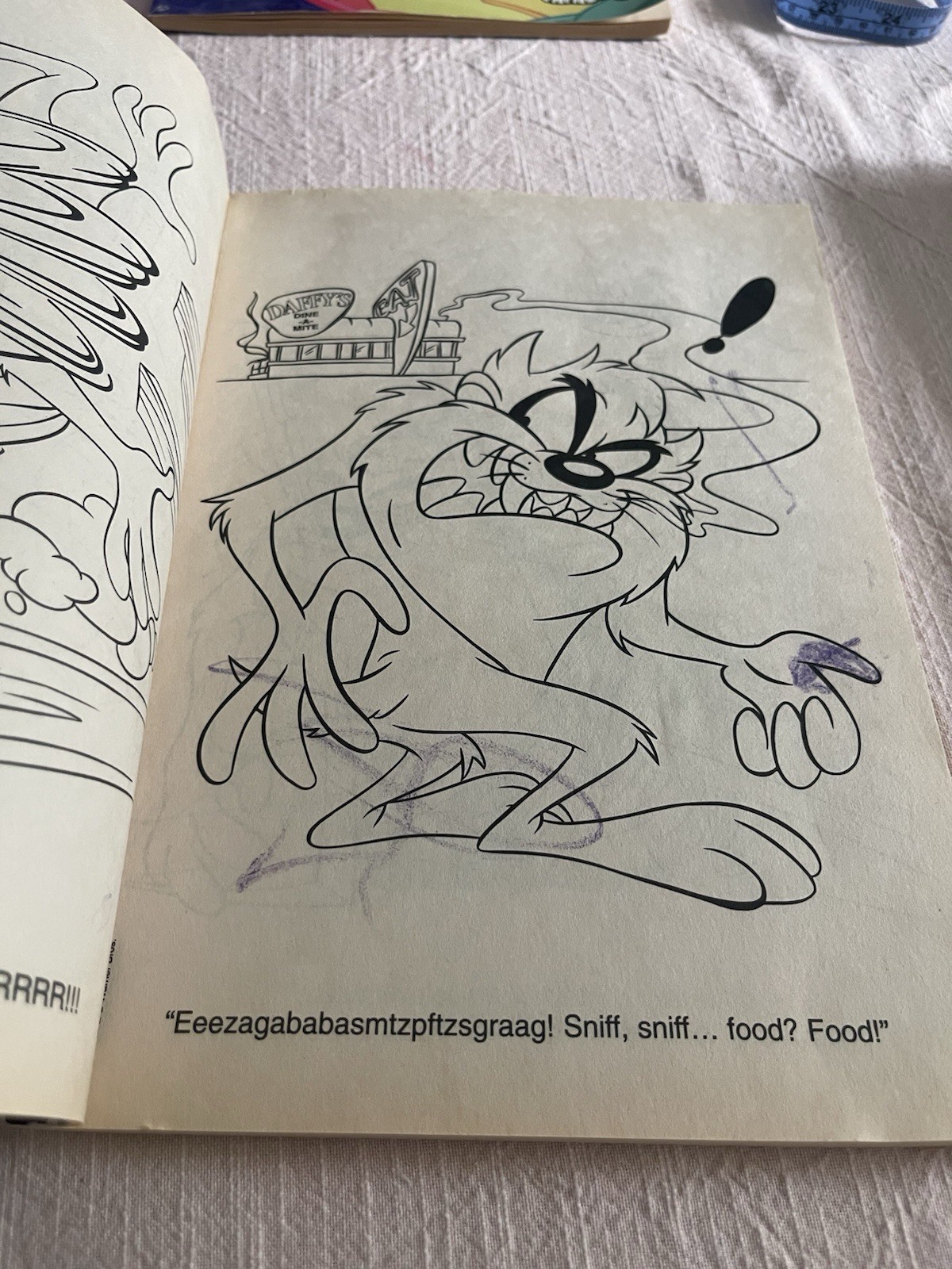 Taz-Mania Giant Book to Color softcover book Dalmatian Press 2003