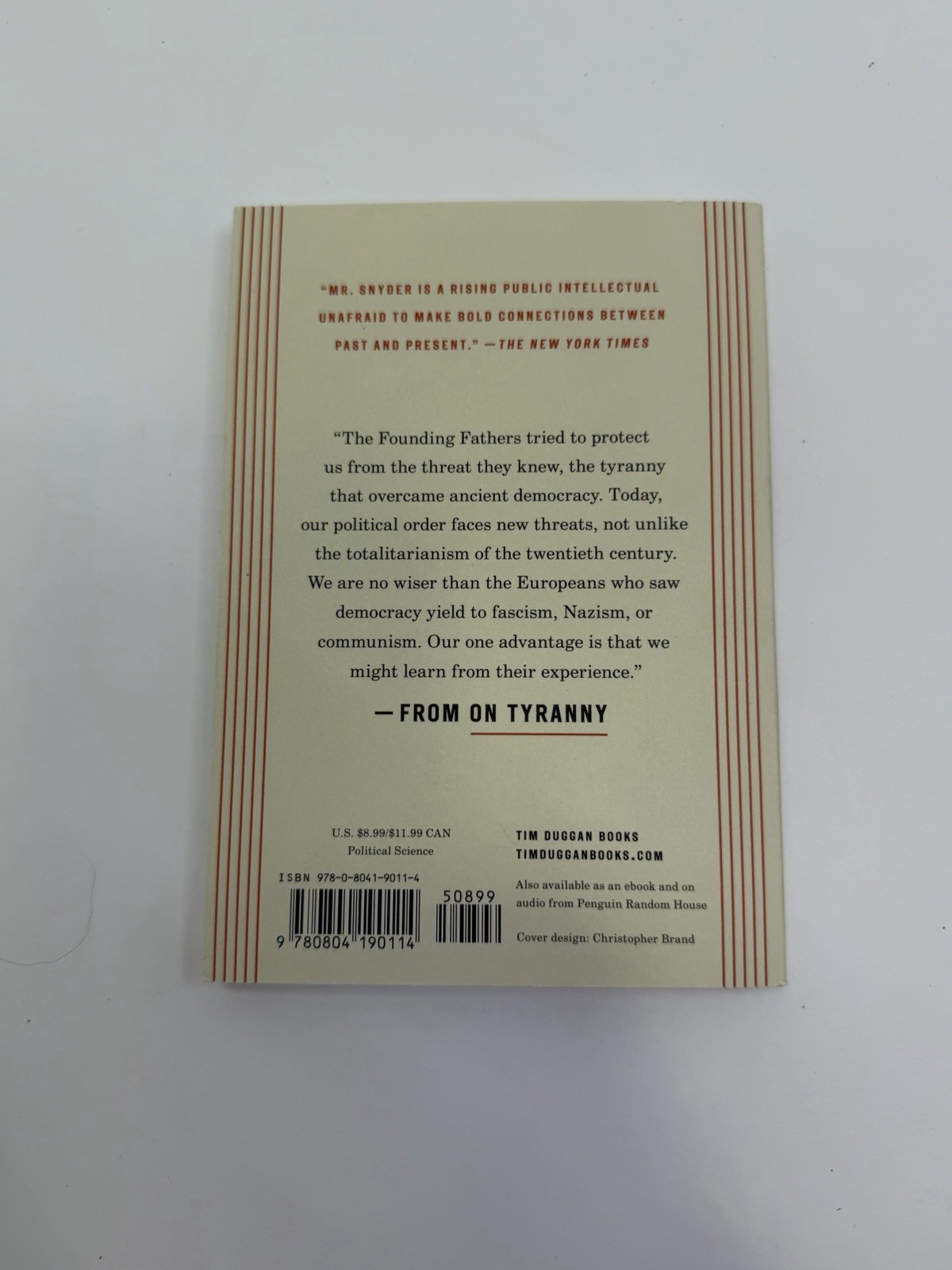 On Tyranny: Twenty Lessons from the Twentieth Century Timothy Snyder 2017 PB