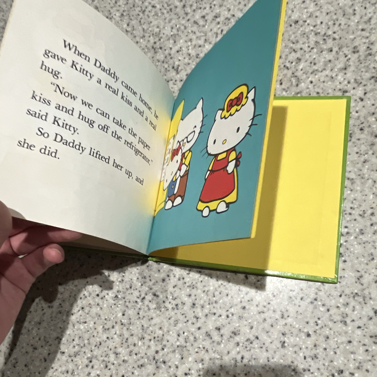 Hello Kitty&rsquo;s Paper Kiss Hardcover Random House Illustrated 1982