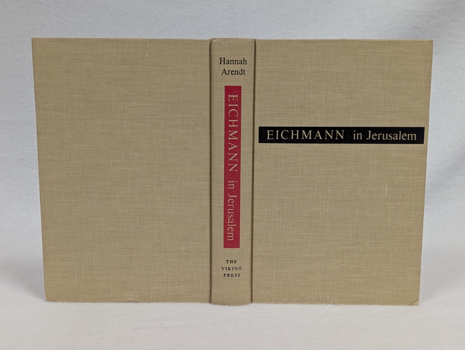 Hannah ARENDT ~ EICHMANN In JERUSALEM ~ Vtg 1964 HCDJ ~ Revised Enlarged Edition