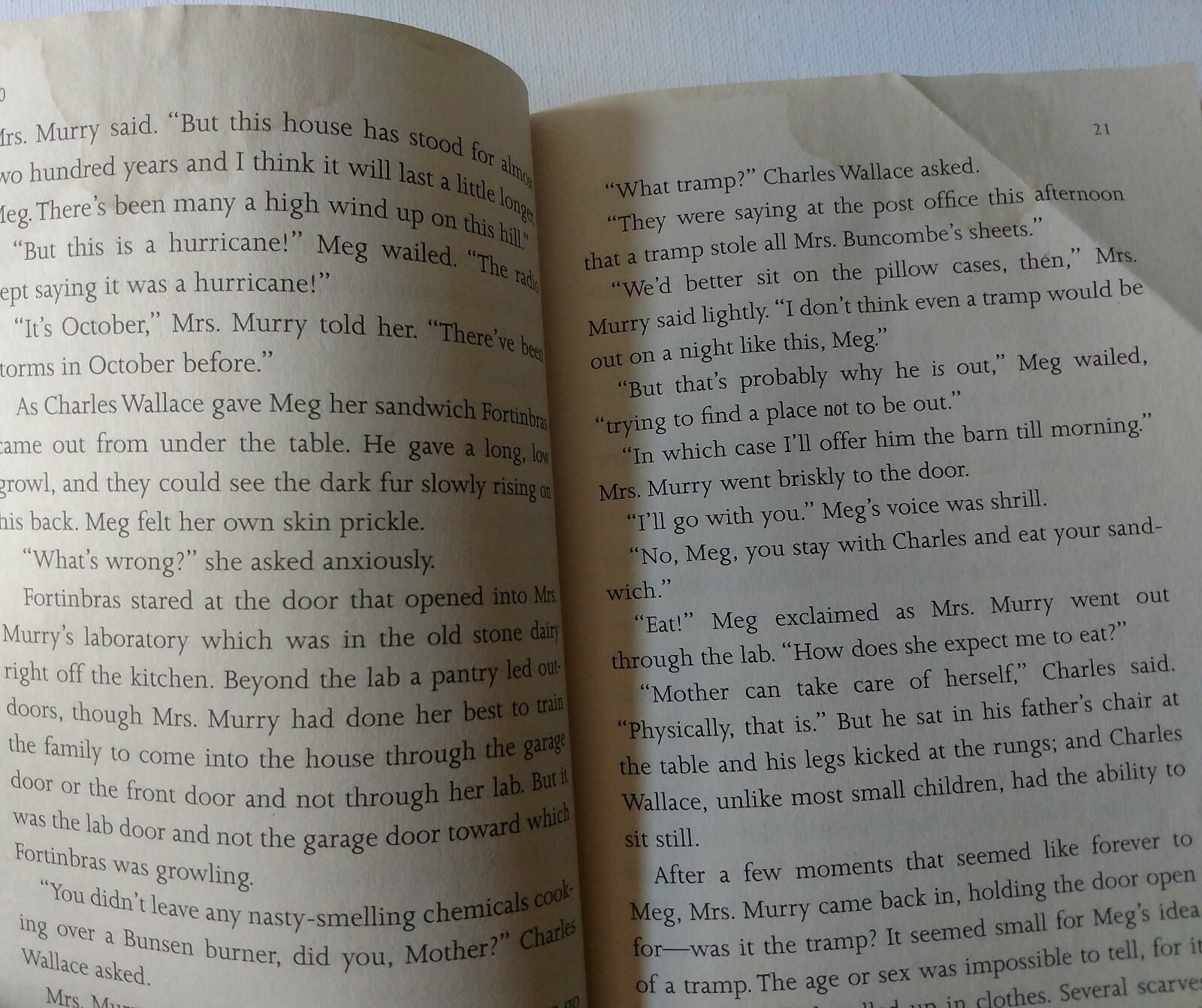 A Wrinkle in Time Quintet Ser.: A Wrinkle in Time by Madeleine L&rsquo;Engle (2007,…